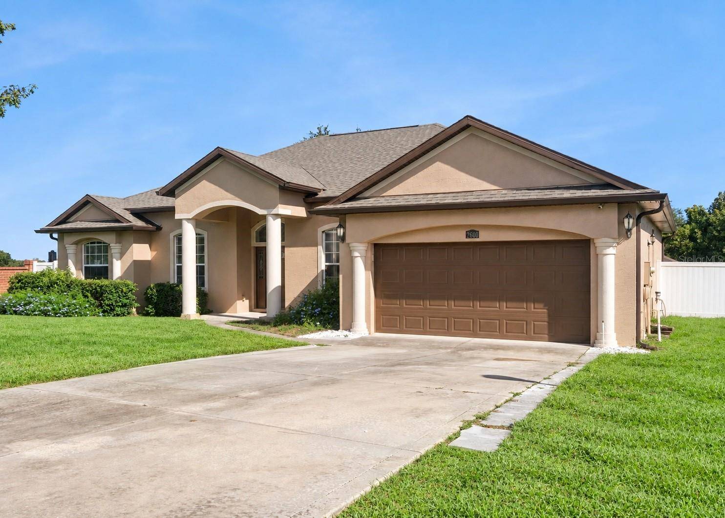 2600 HOLLOW LN, Leesburg, FL 34748