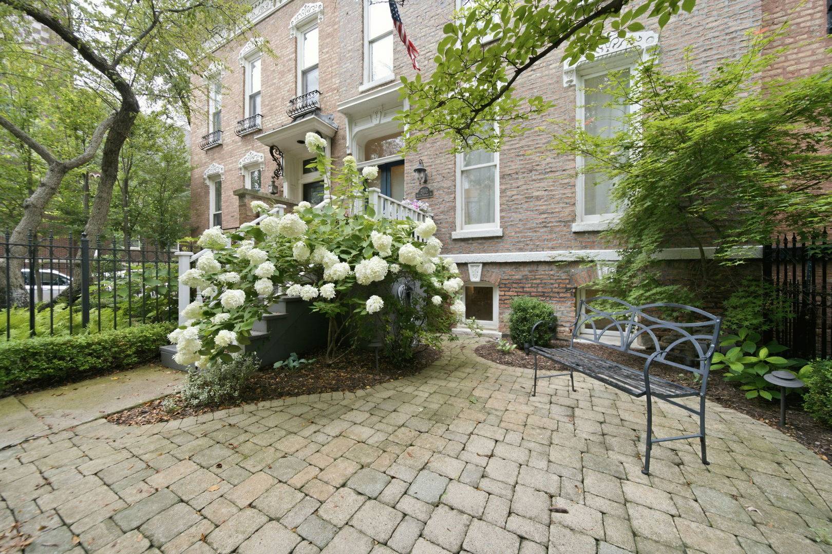 Address not disclosed, Chicago, IL 60614