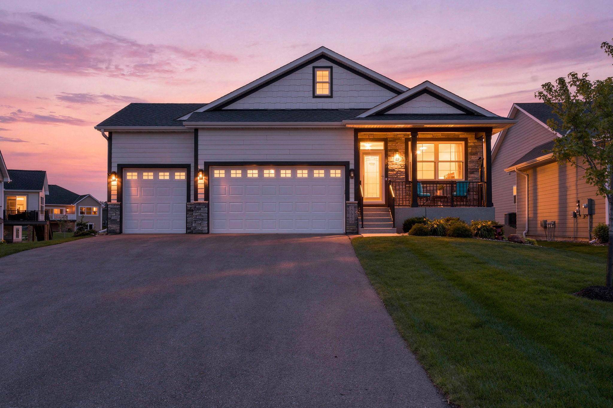 17960 Granite CT, Lakeville, MN 55044