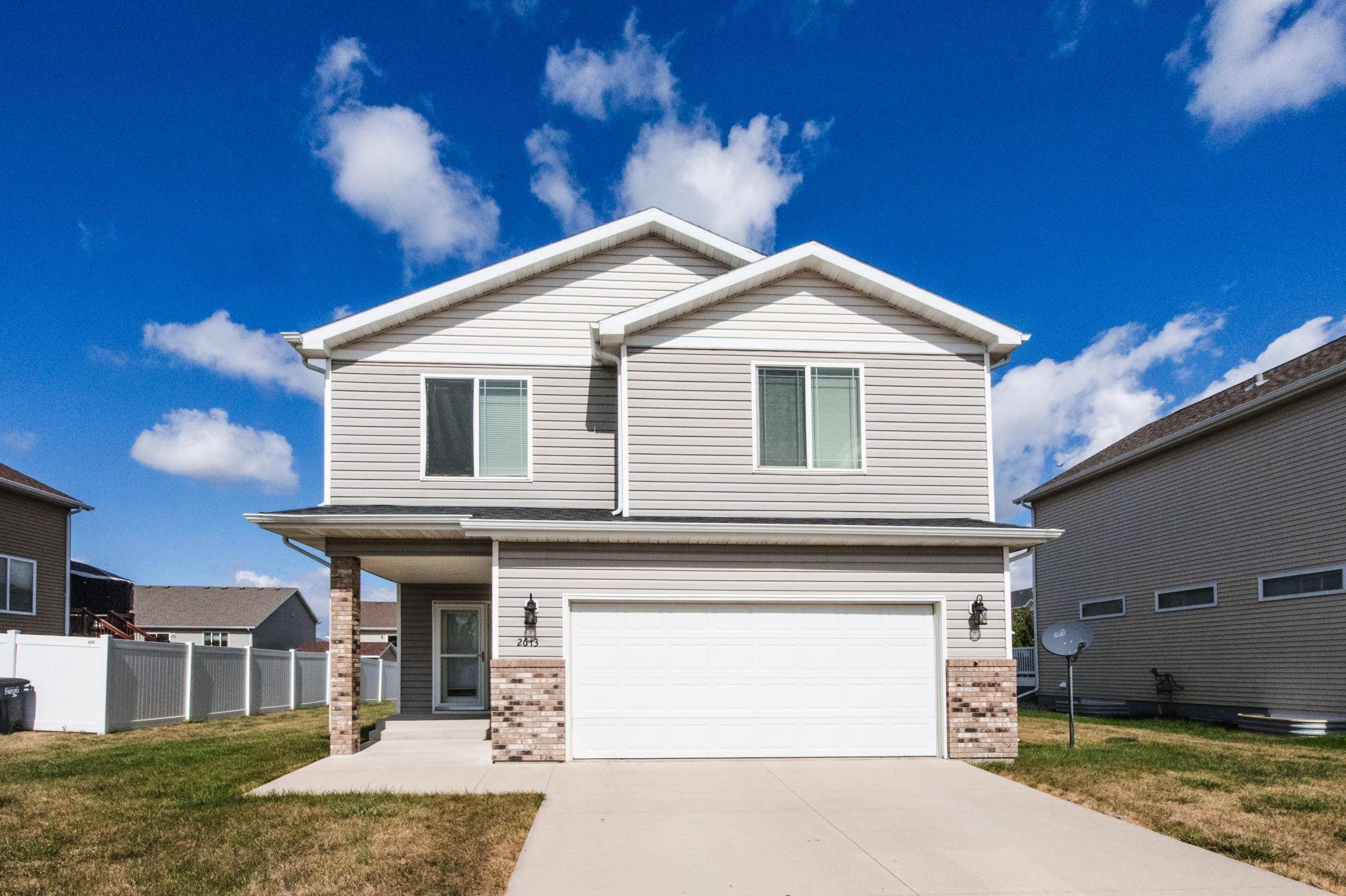 2613 56th AVE S, Fargo, ND 58104