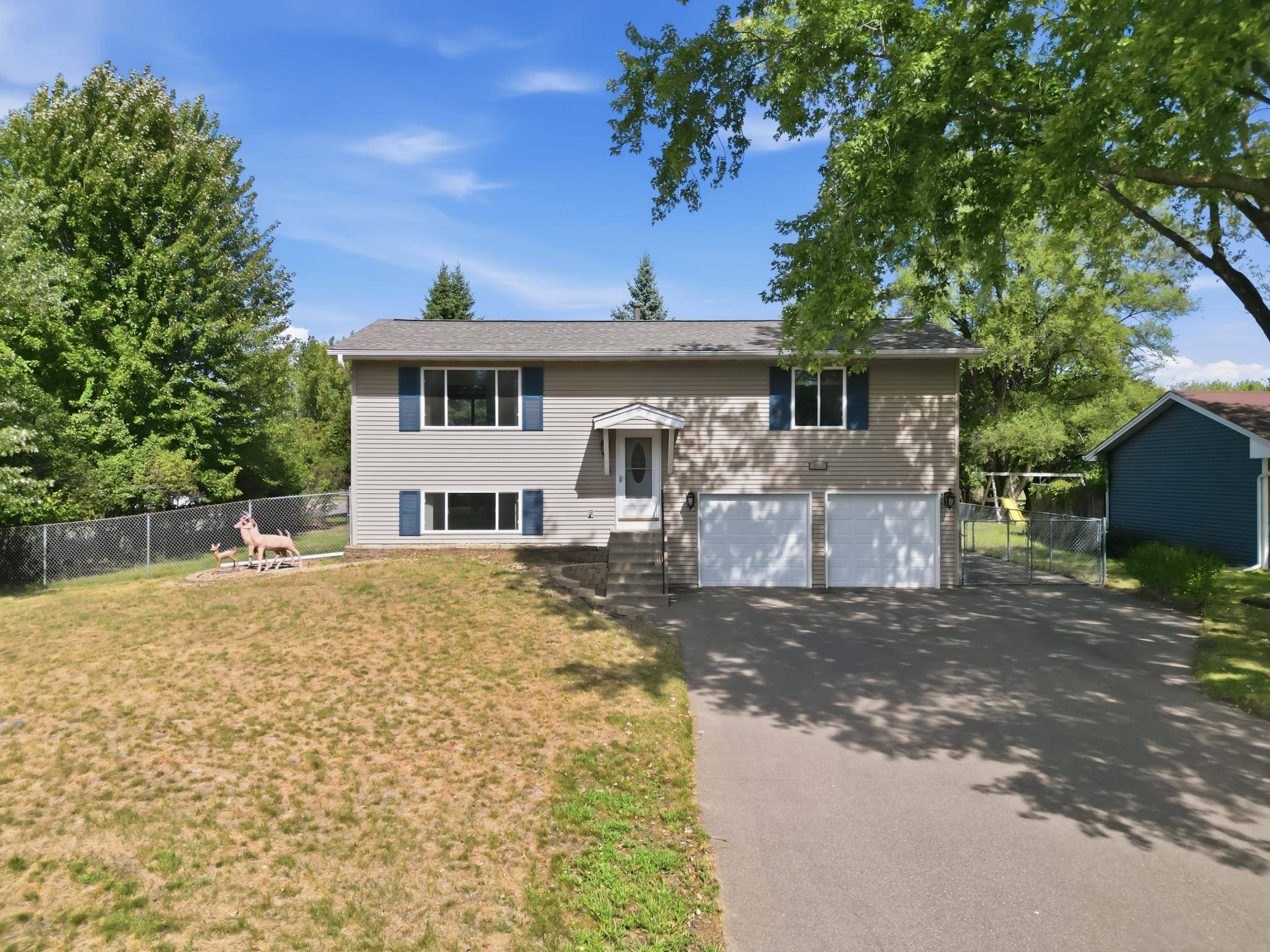 4061 99th AVE NE, Blaine, MN 55014