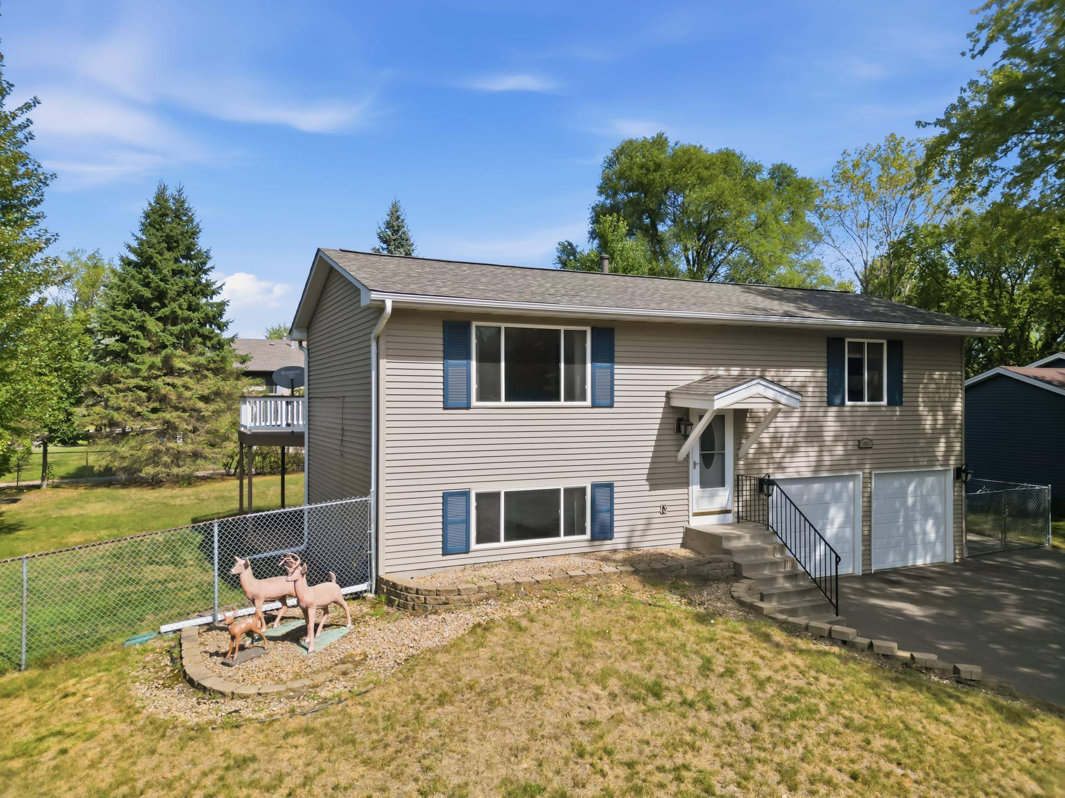 4061 99th AVE NE, Blaine, MN 55014
