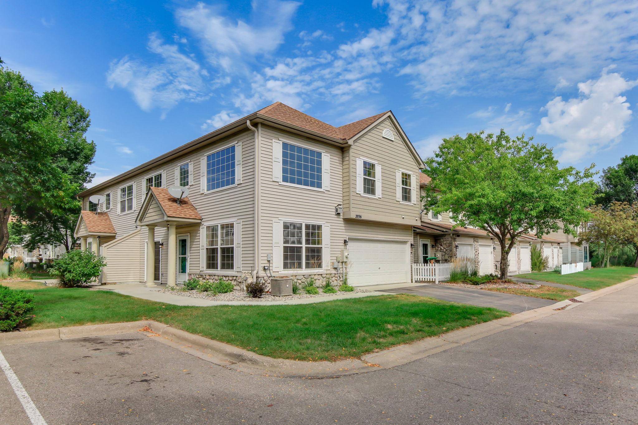 2036 Chicory WAY, Chanhassen, MN 55317