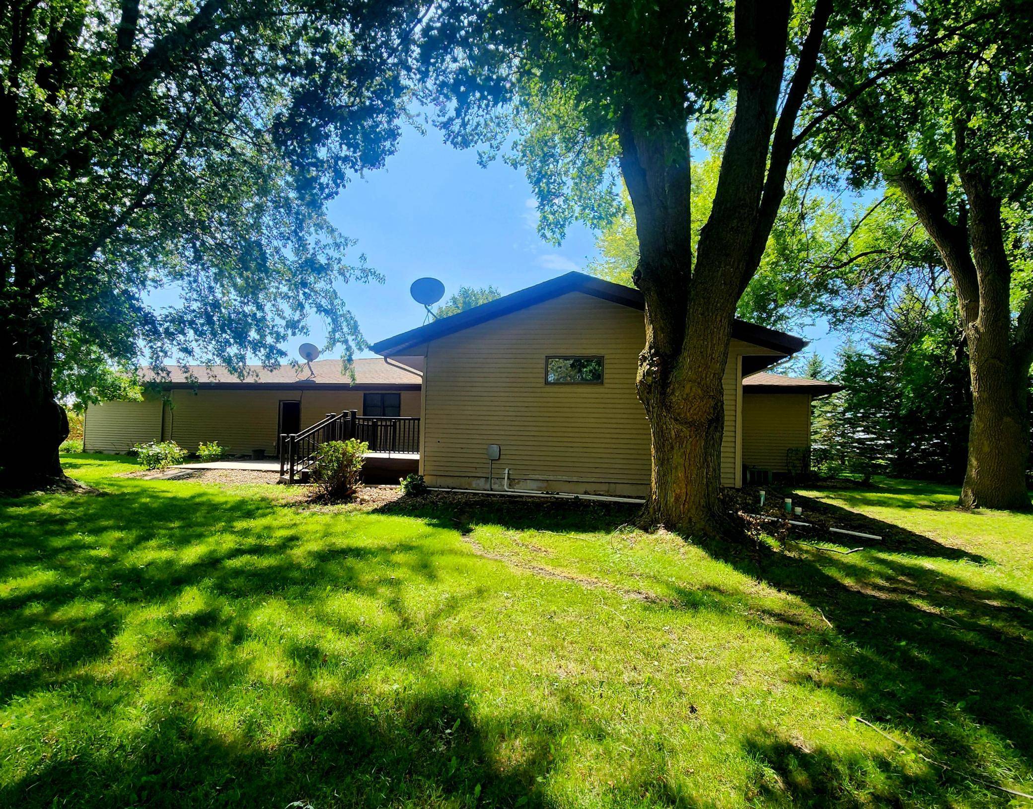 1304 State Highway 30, Pipestone, MN 56164
