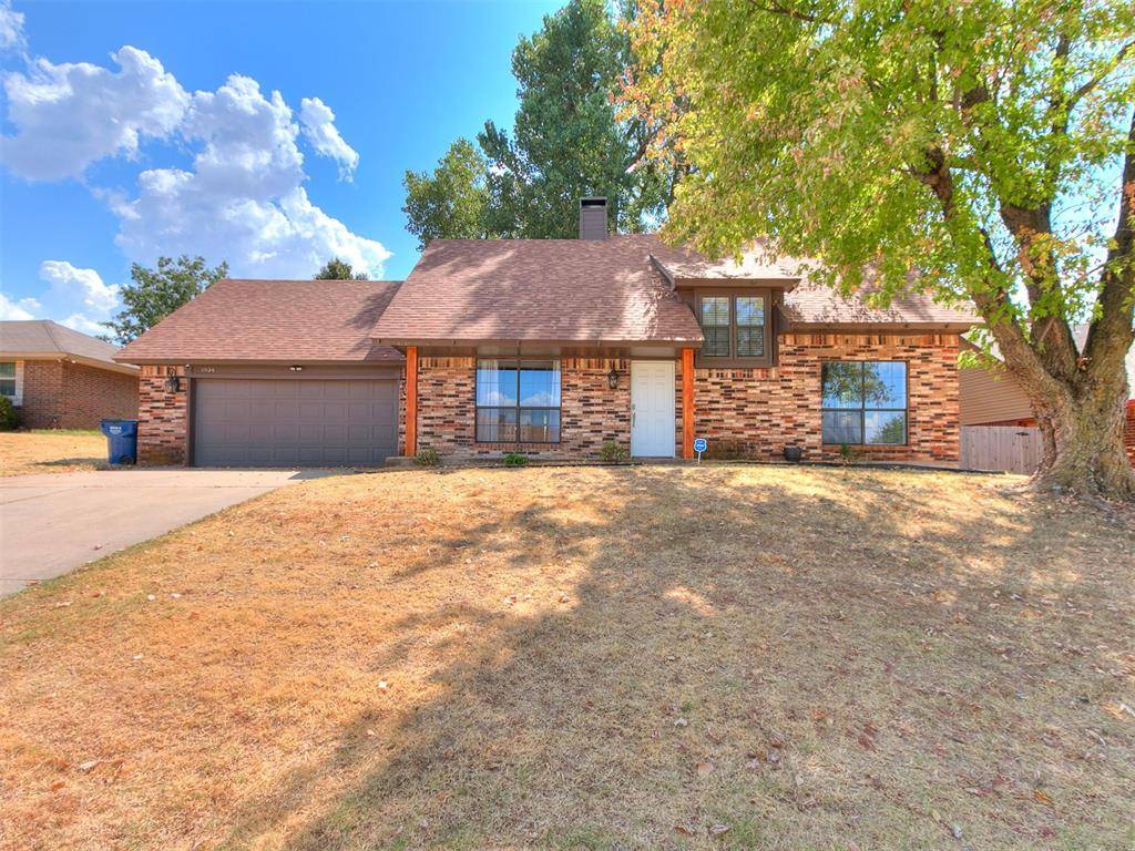 1934 E Ensey TER, Mustang, OK 73064