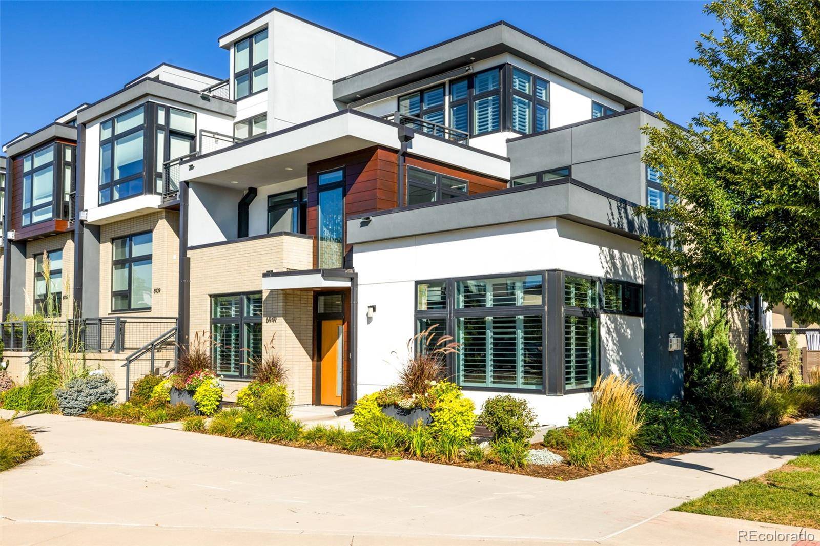 6949 E Lowry BLVD, Denver, CO 80230