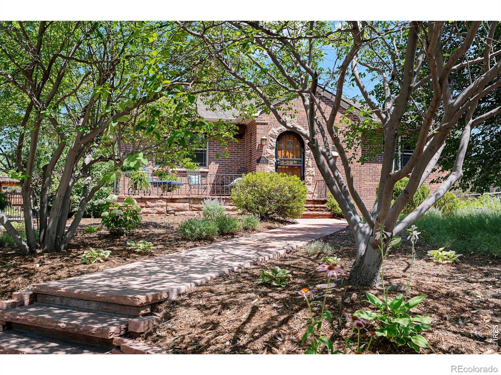 1090 Bonnie Brae BLVD, Denver, CO 80209