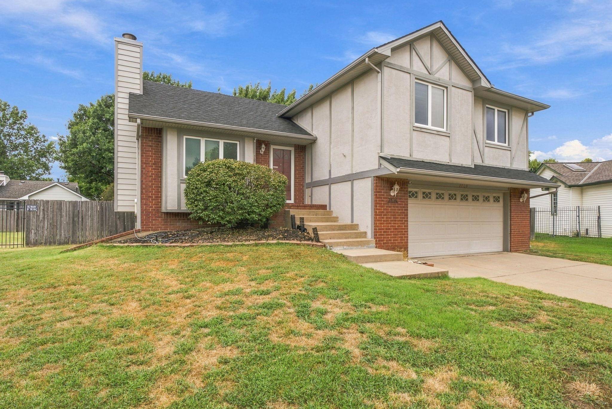 7814 W Barrington Cir, Wichita, KS 67212