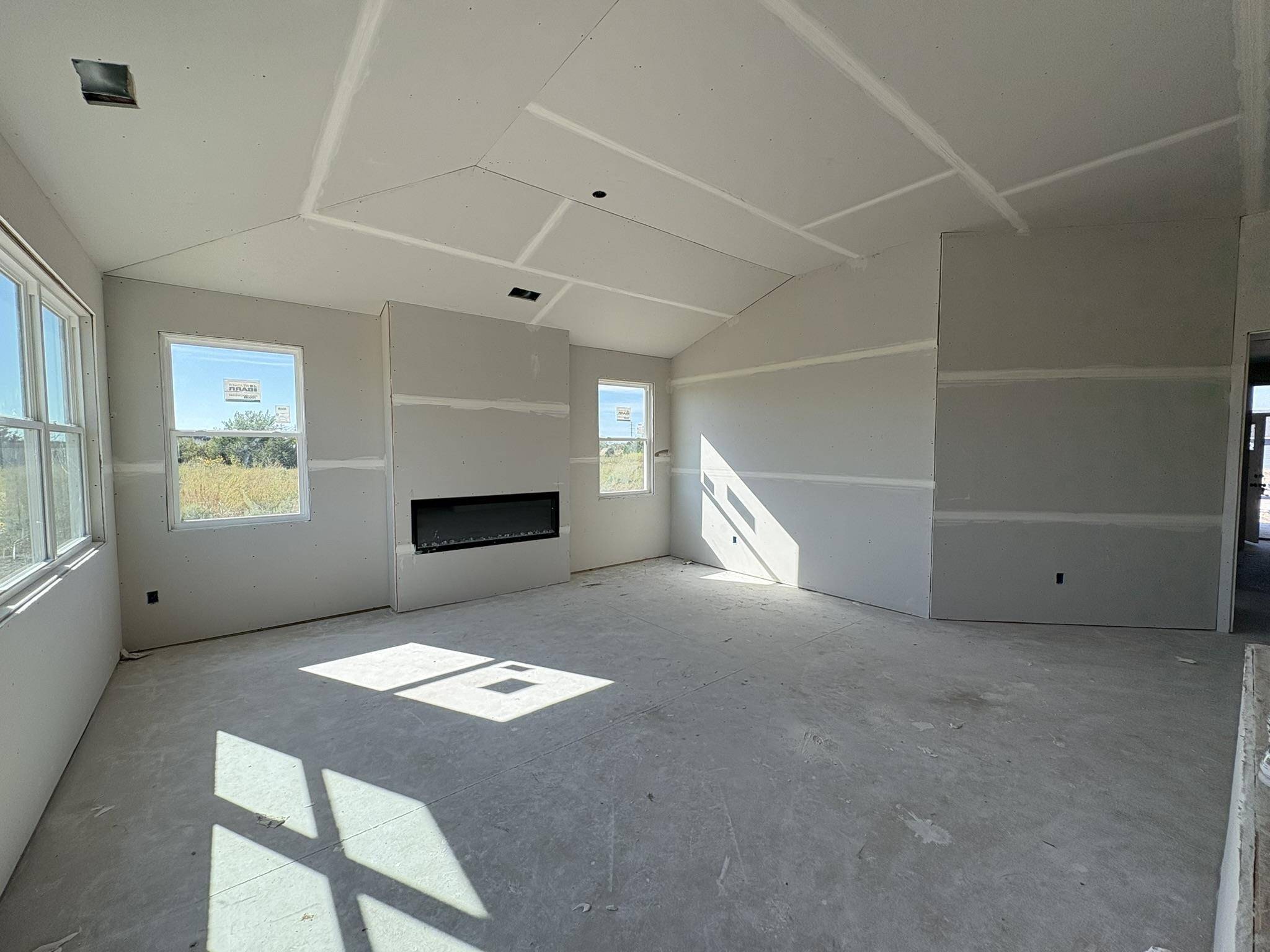 9213 Melissa Ave, Bel Aire, KS 67226