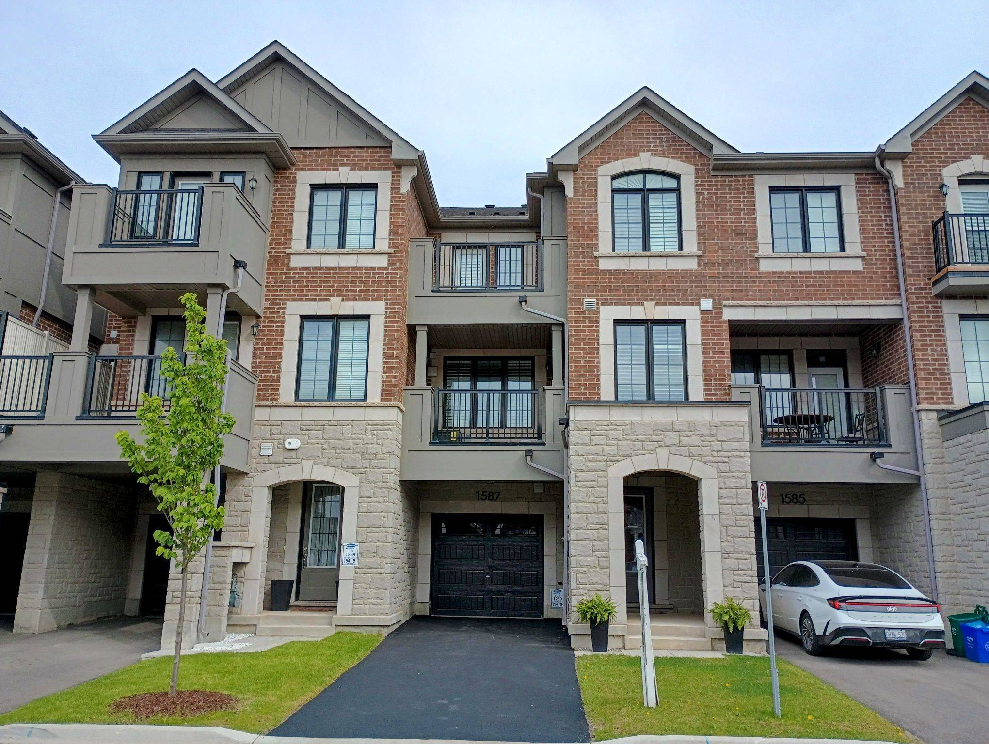 1587 Moira CRES, Milton, ON L9E 1X8