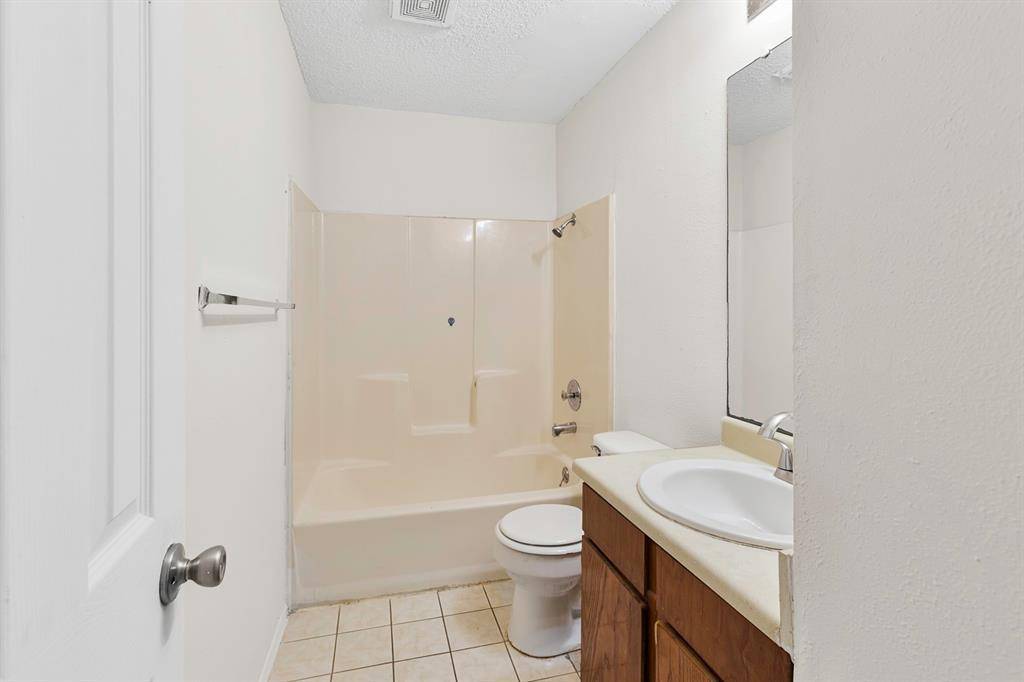 1907 W Loop #B #B, Austin, TX 78758