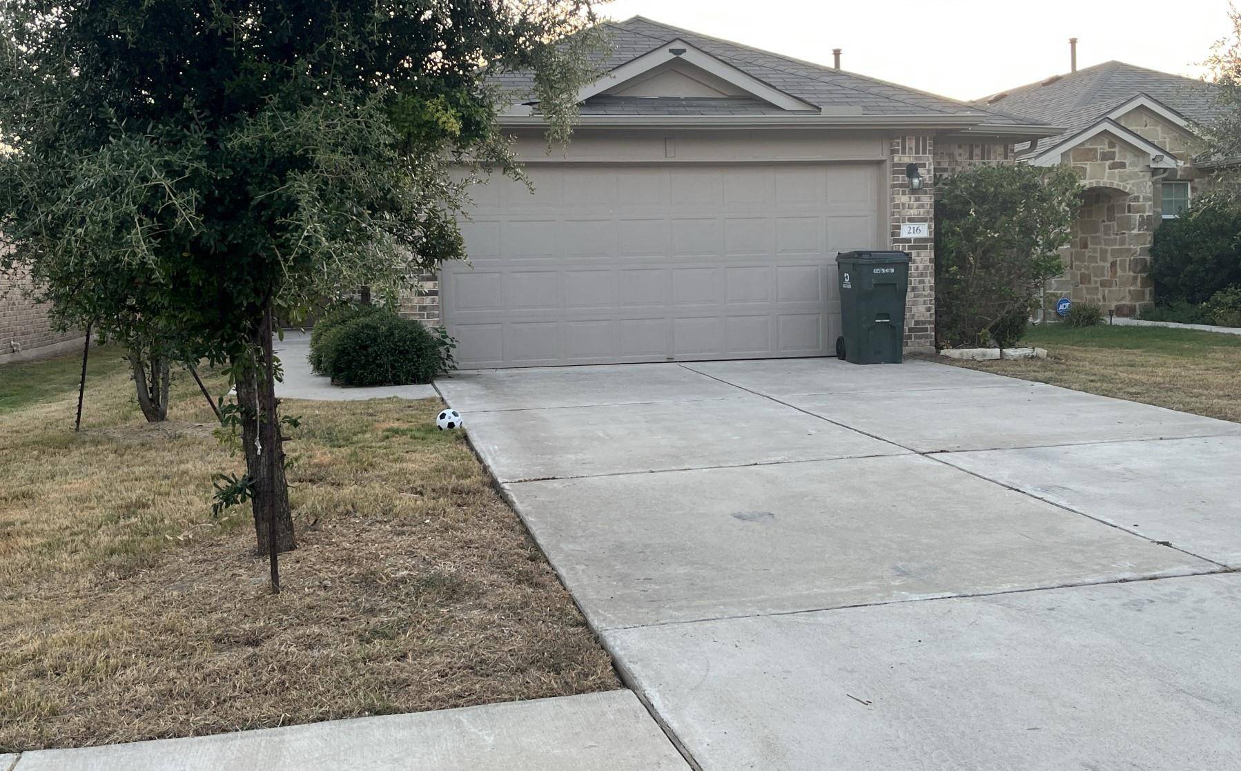 216 Frederick DR, Georgetown, TX 78626