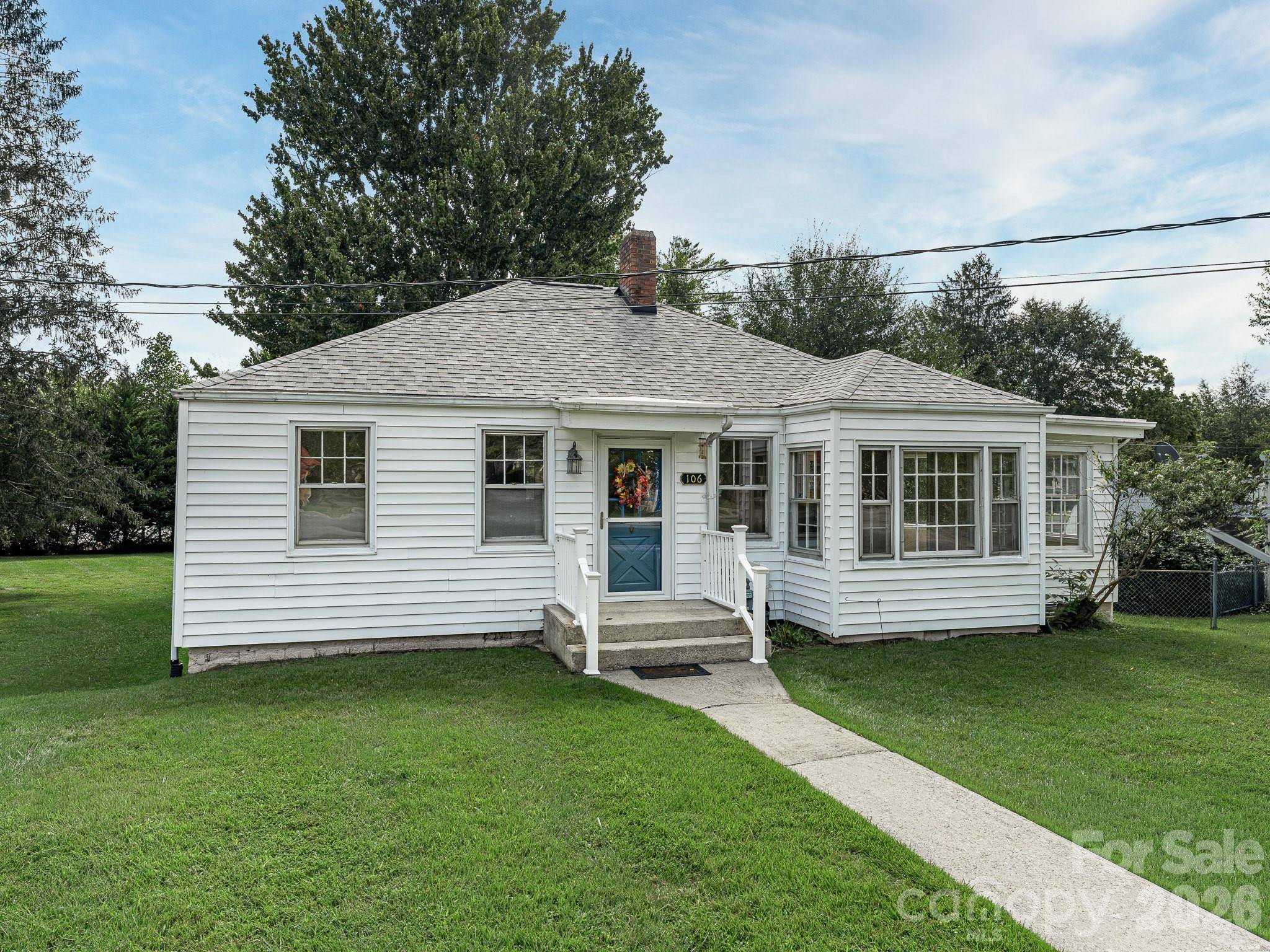 106 Green Acres AVE, Brevard, NC 28712