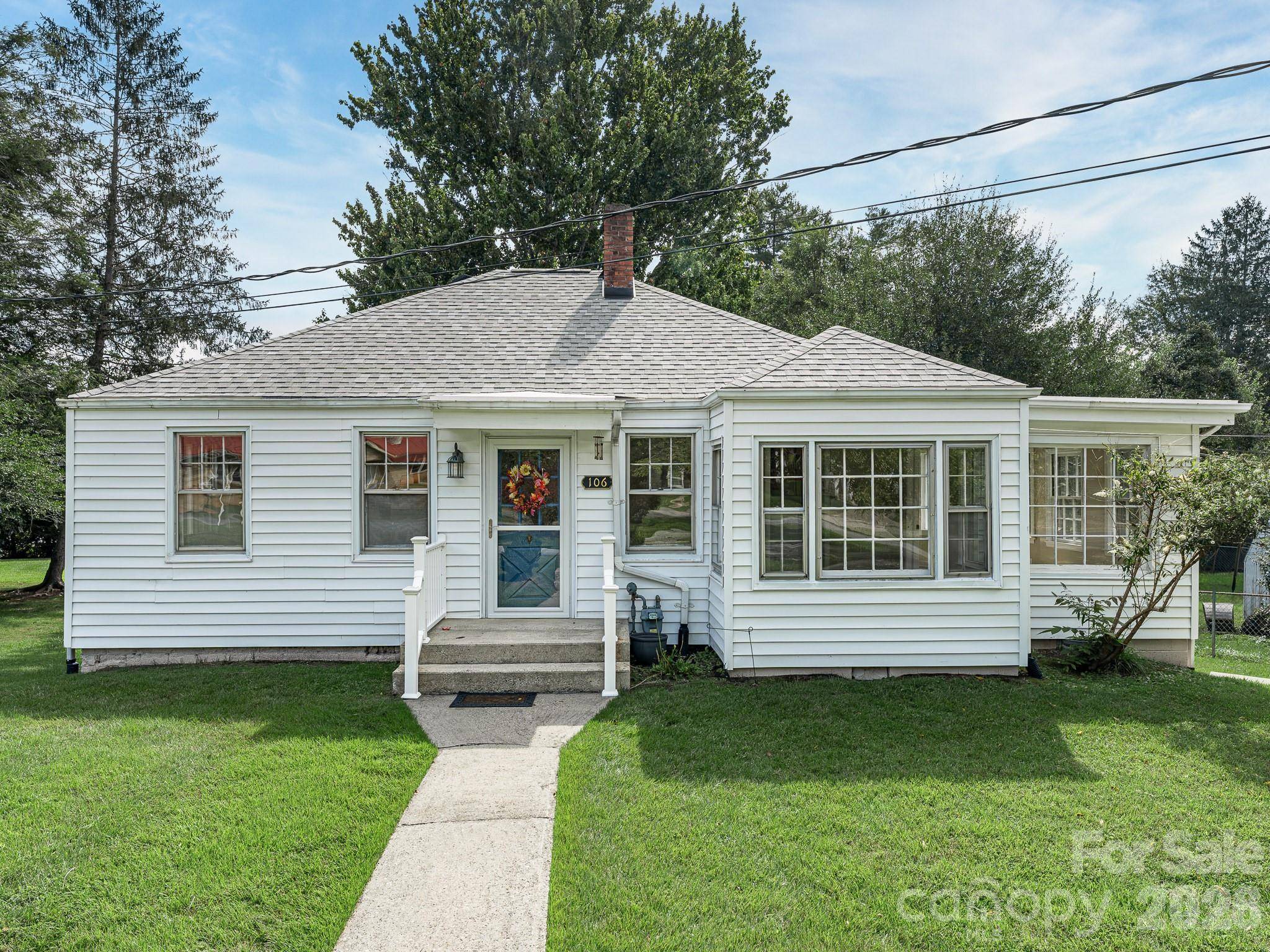106 Green Acres AVE, Brevard, NC 28712