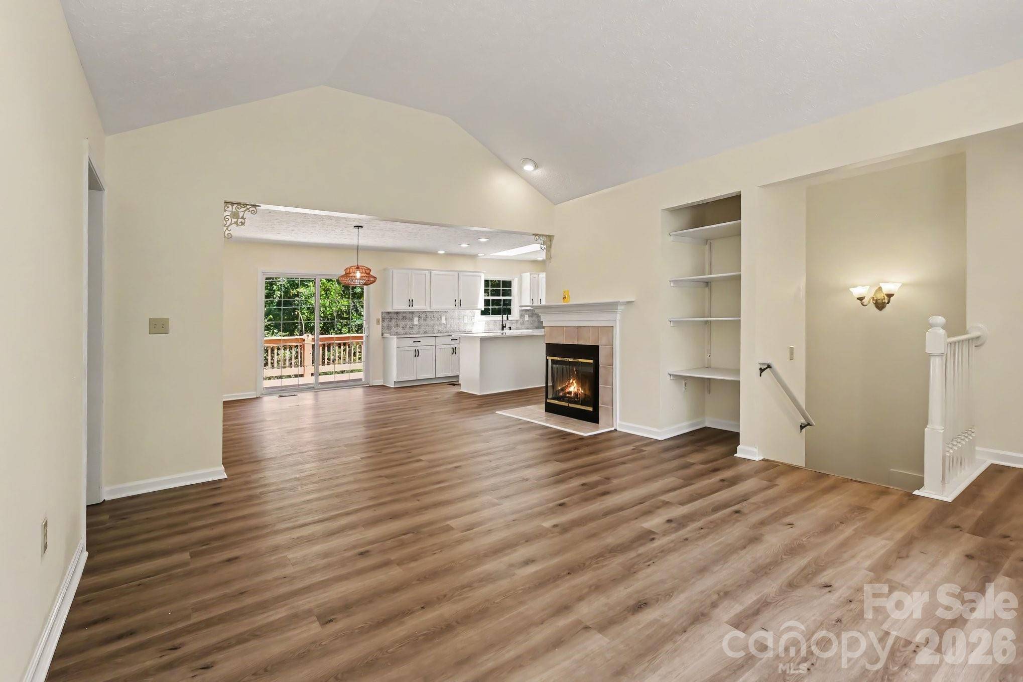 7 Firestone CT, Etowah, NC 28729