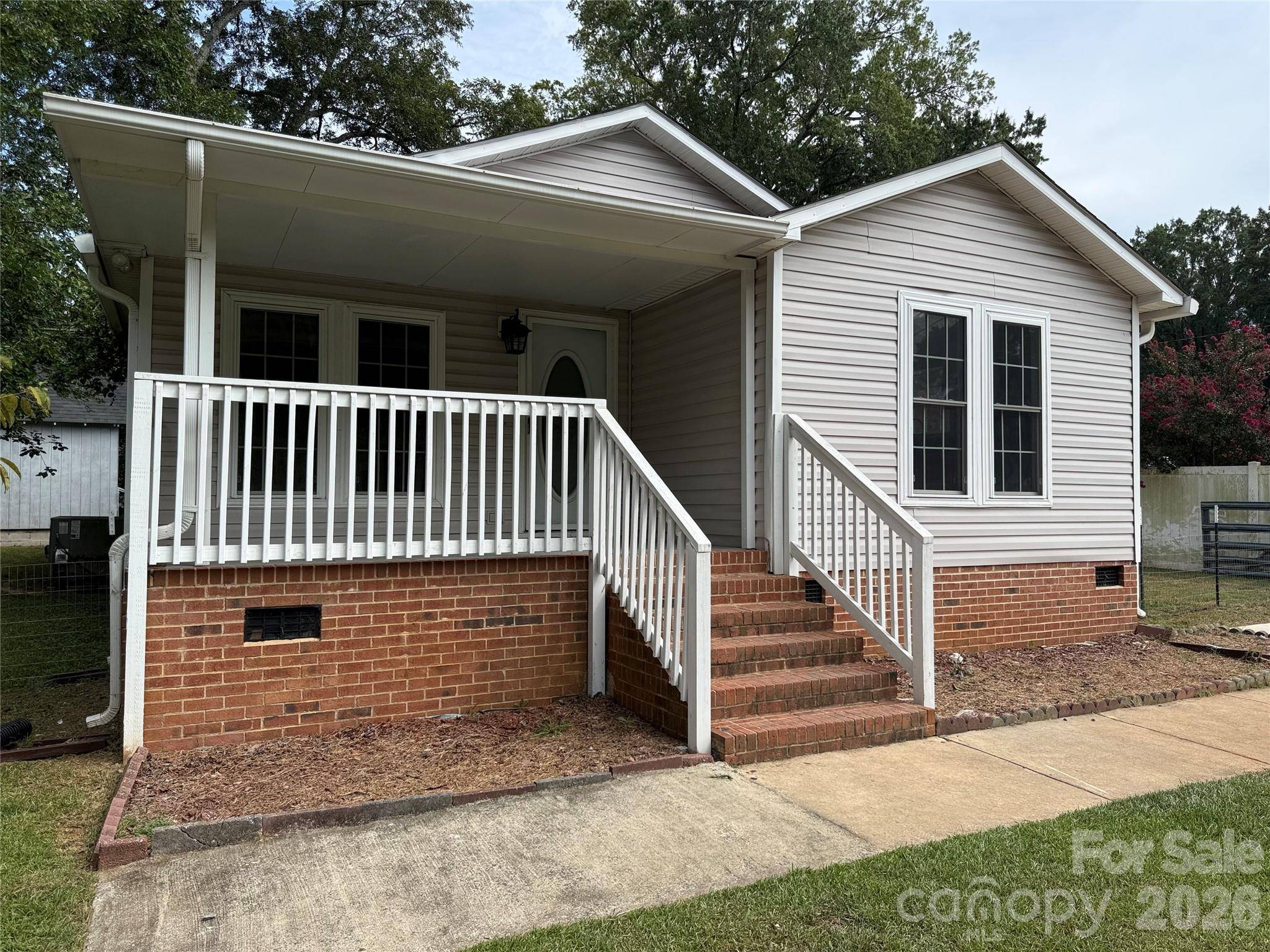 153 Loomis ST, Chester, SC 29706