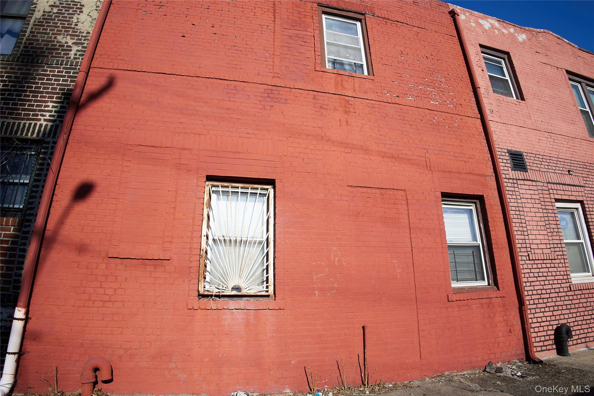 12222 Nellis ST, Springfield Gardens, NY 11413