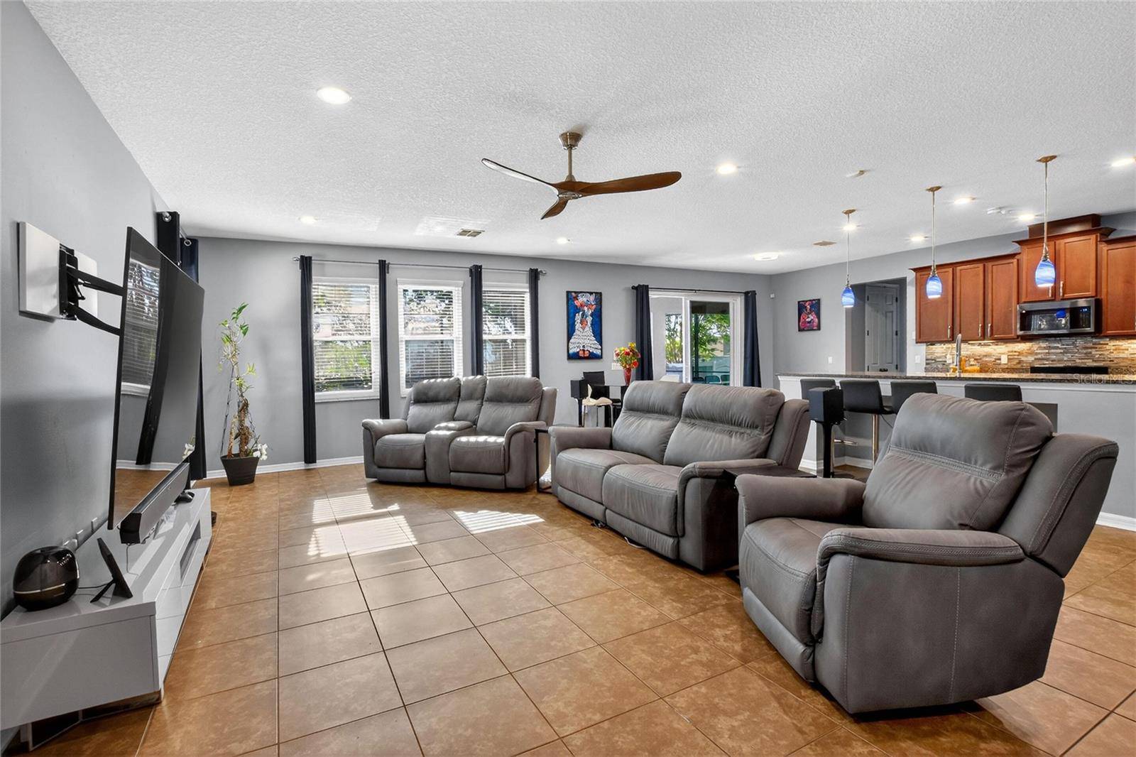232 MAGNETA LOOP, Auburndale, FL 33823