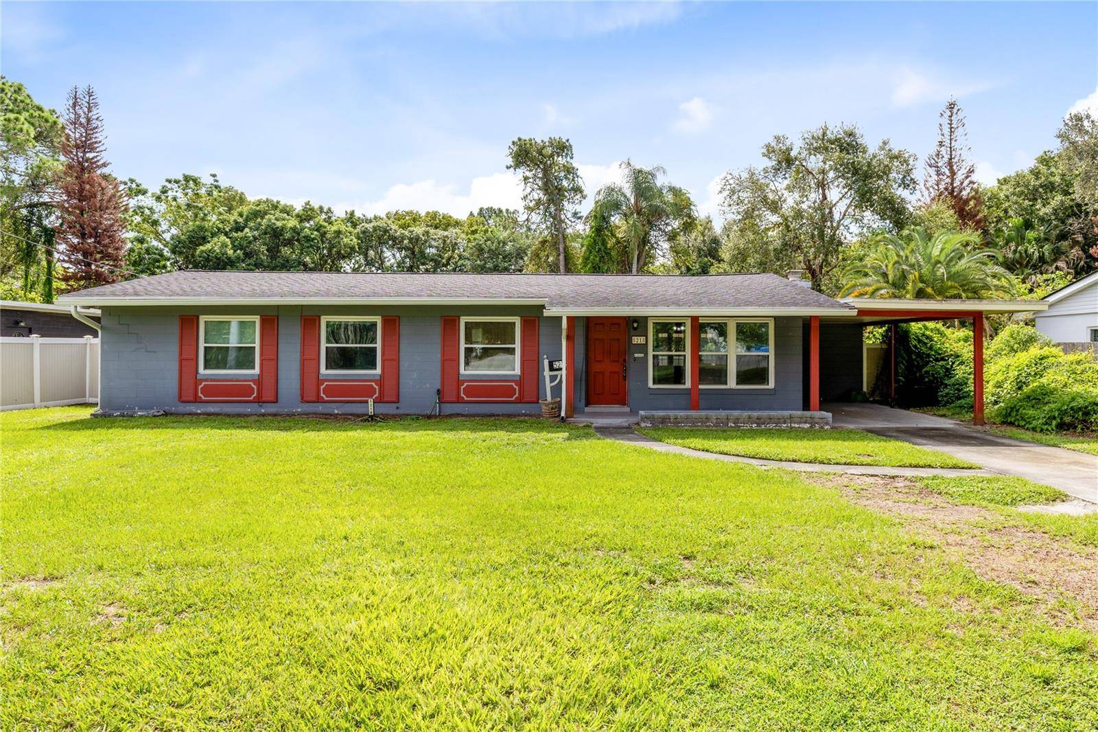5218 LAKE HOWELL RD, Winter Park, FL 32792