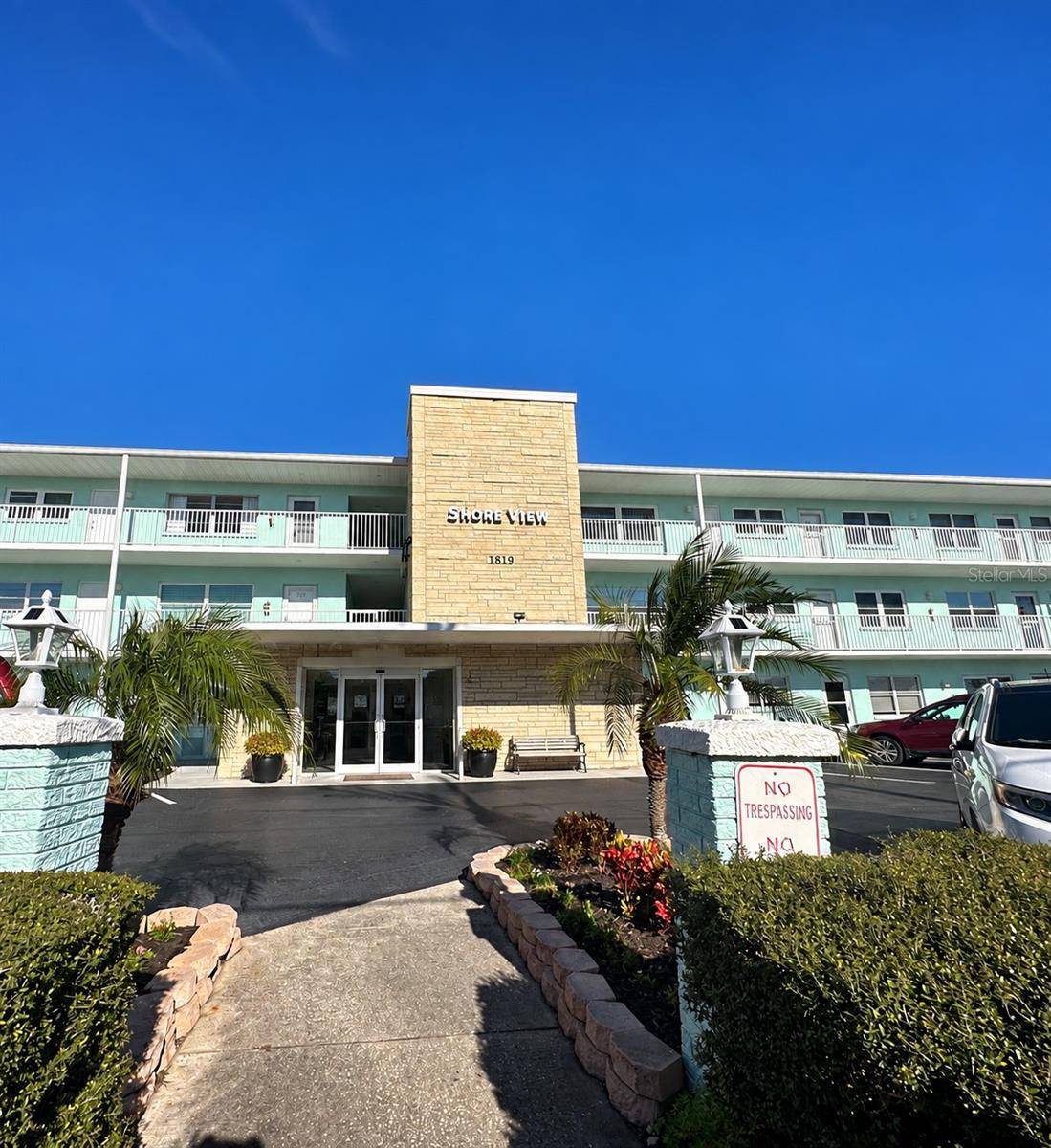 1819 SHORE DR S #307, South Pasadena, FL 33707
