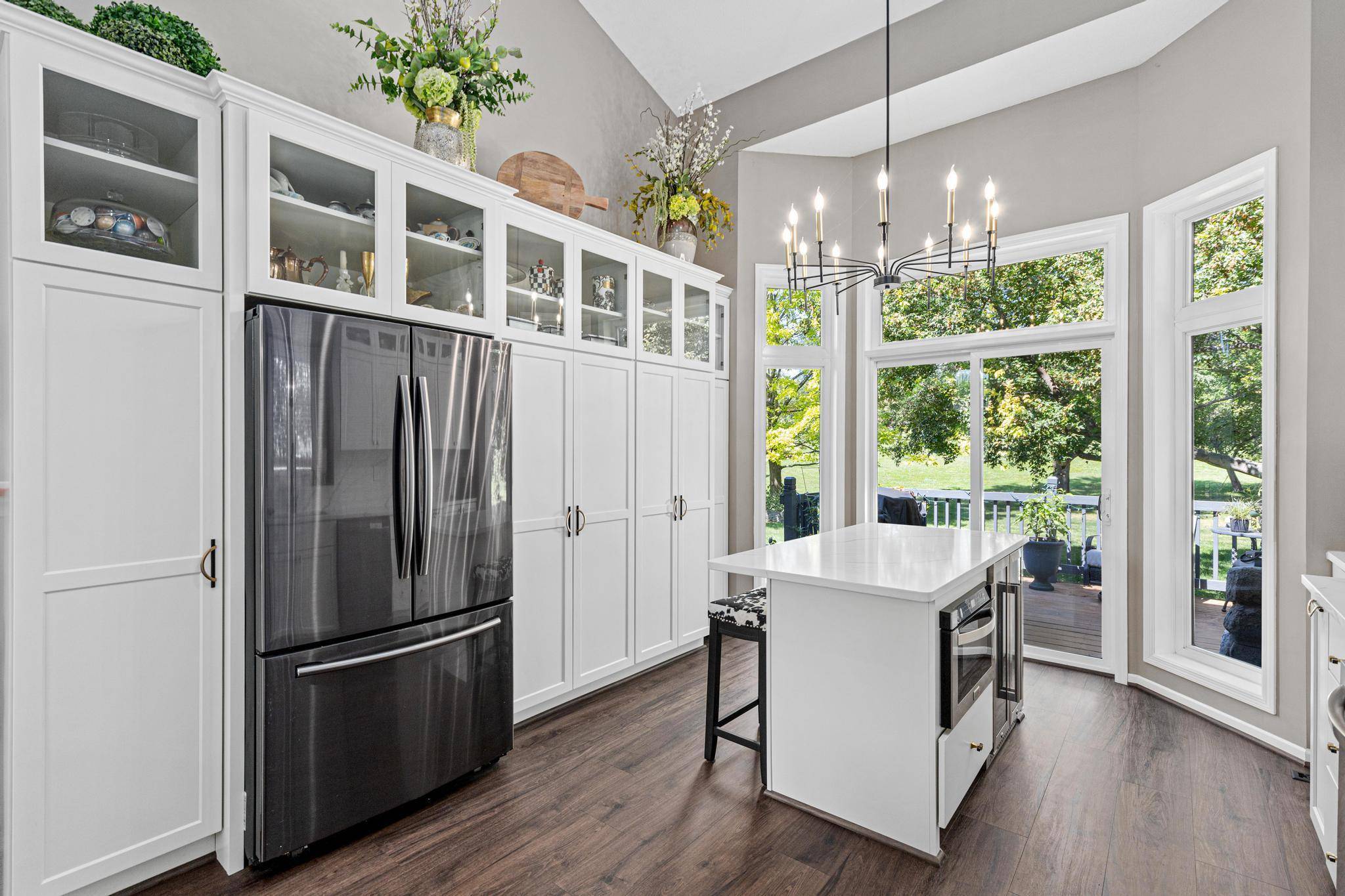 3110 Canyon CIR, Chaska, MN 55318