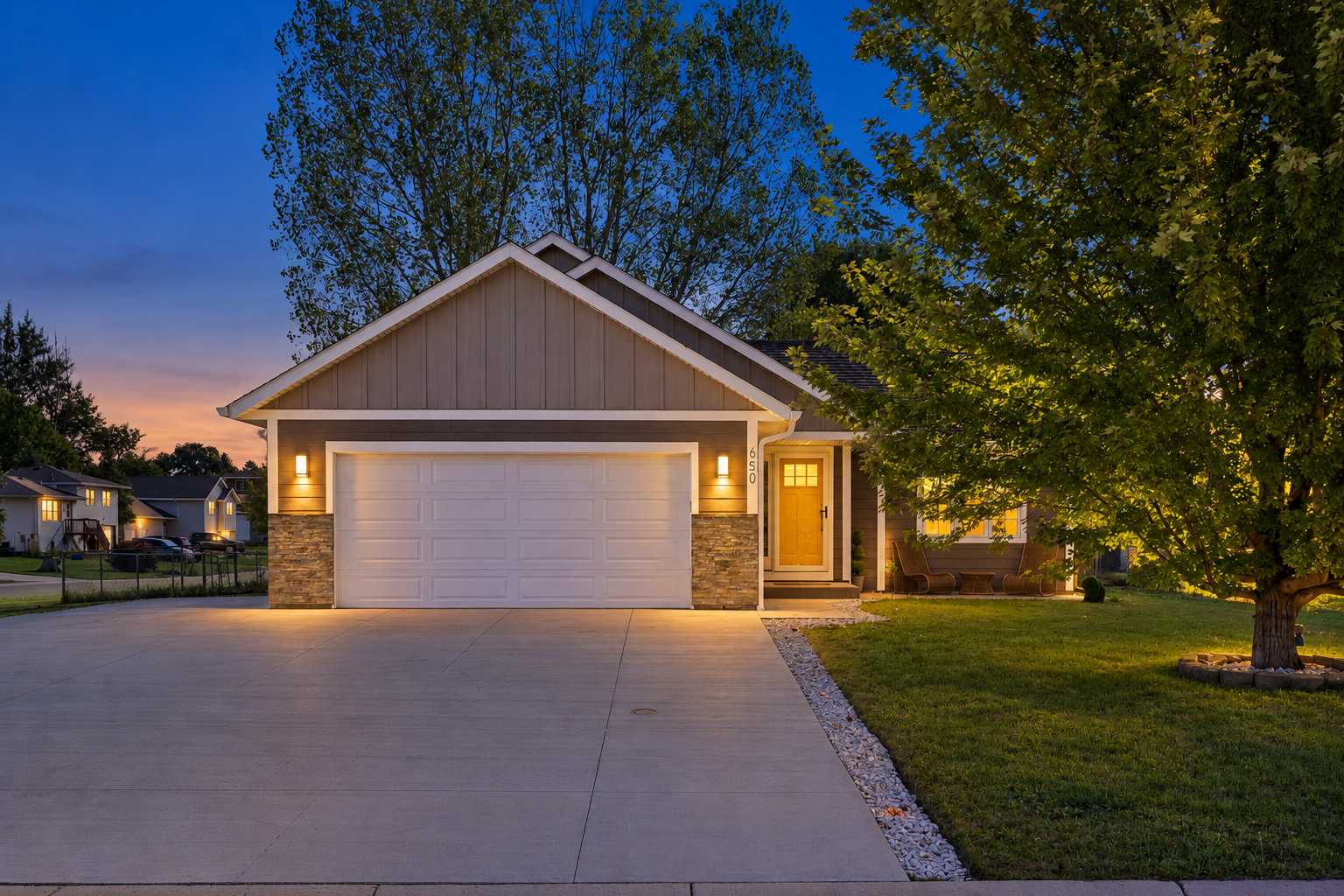 650 Robert AVE N, Maple Lake, MN 55358