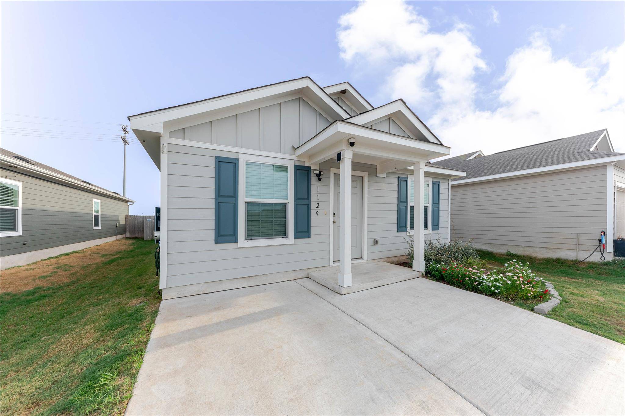 1129 Catfish LN, Bastrop, TX 78602