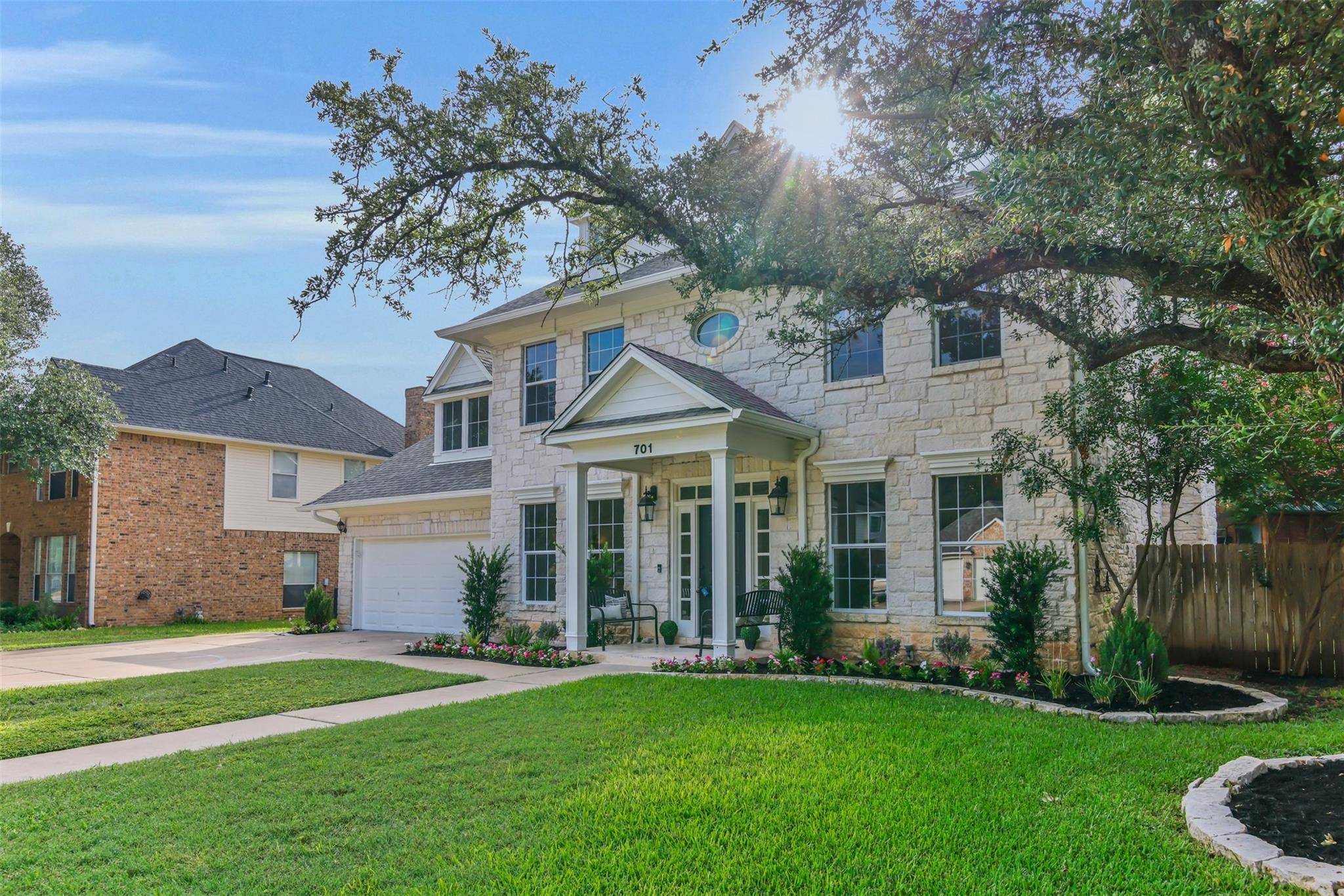 701 Oaklands DR, Round Rock, TX 78681