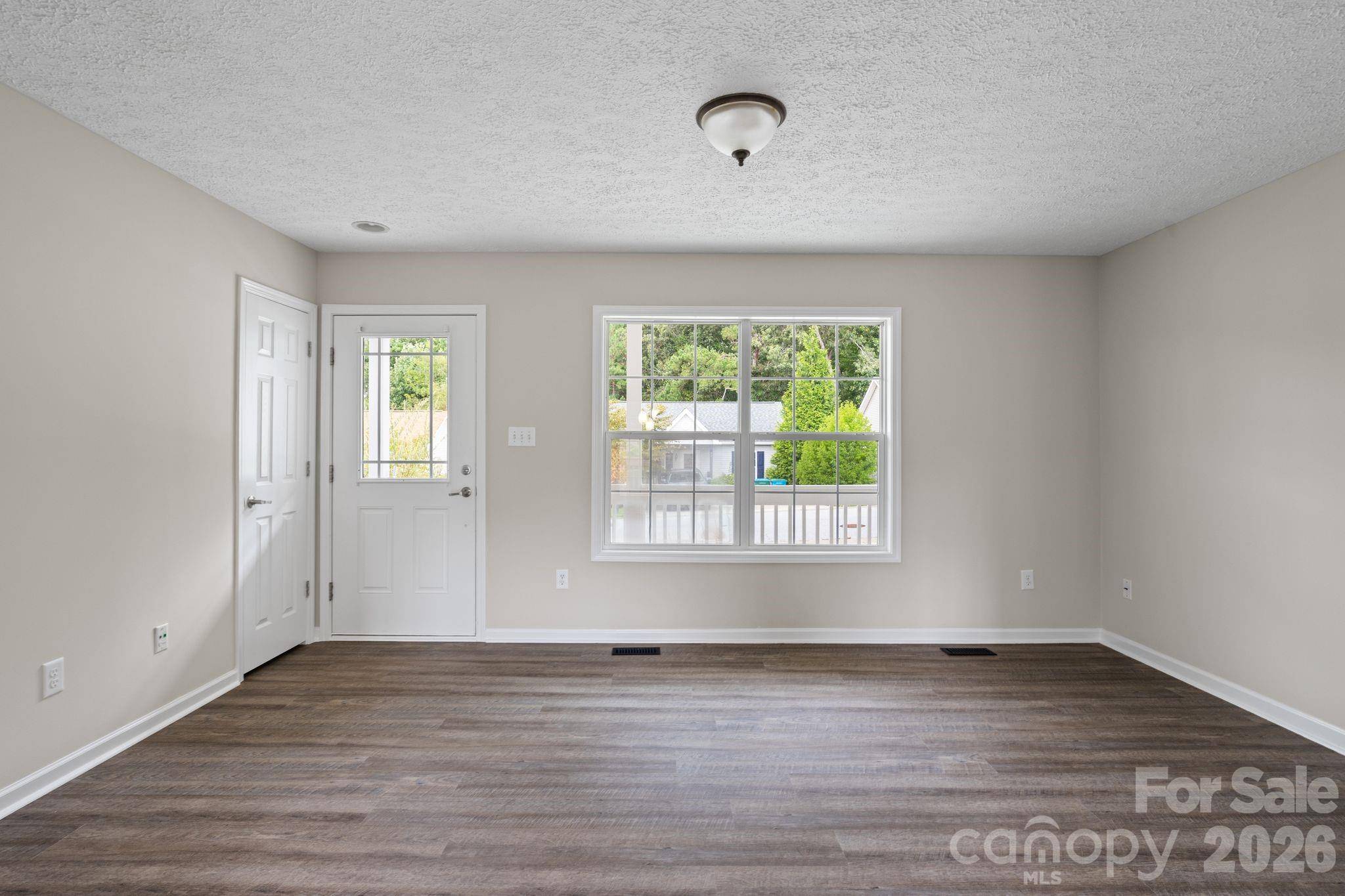 78 W Newberry DR, Fletcher, NC 28732