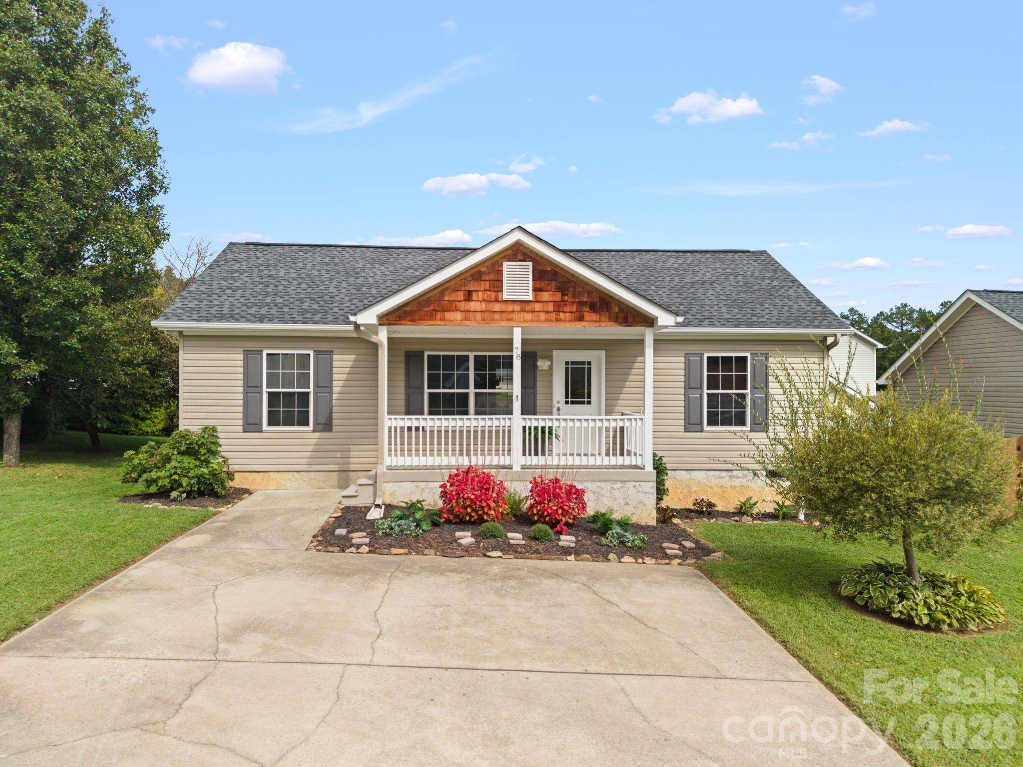 78 W Newberry DR, Fletcher, NC 28732