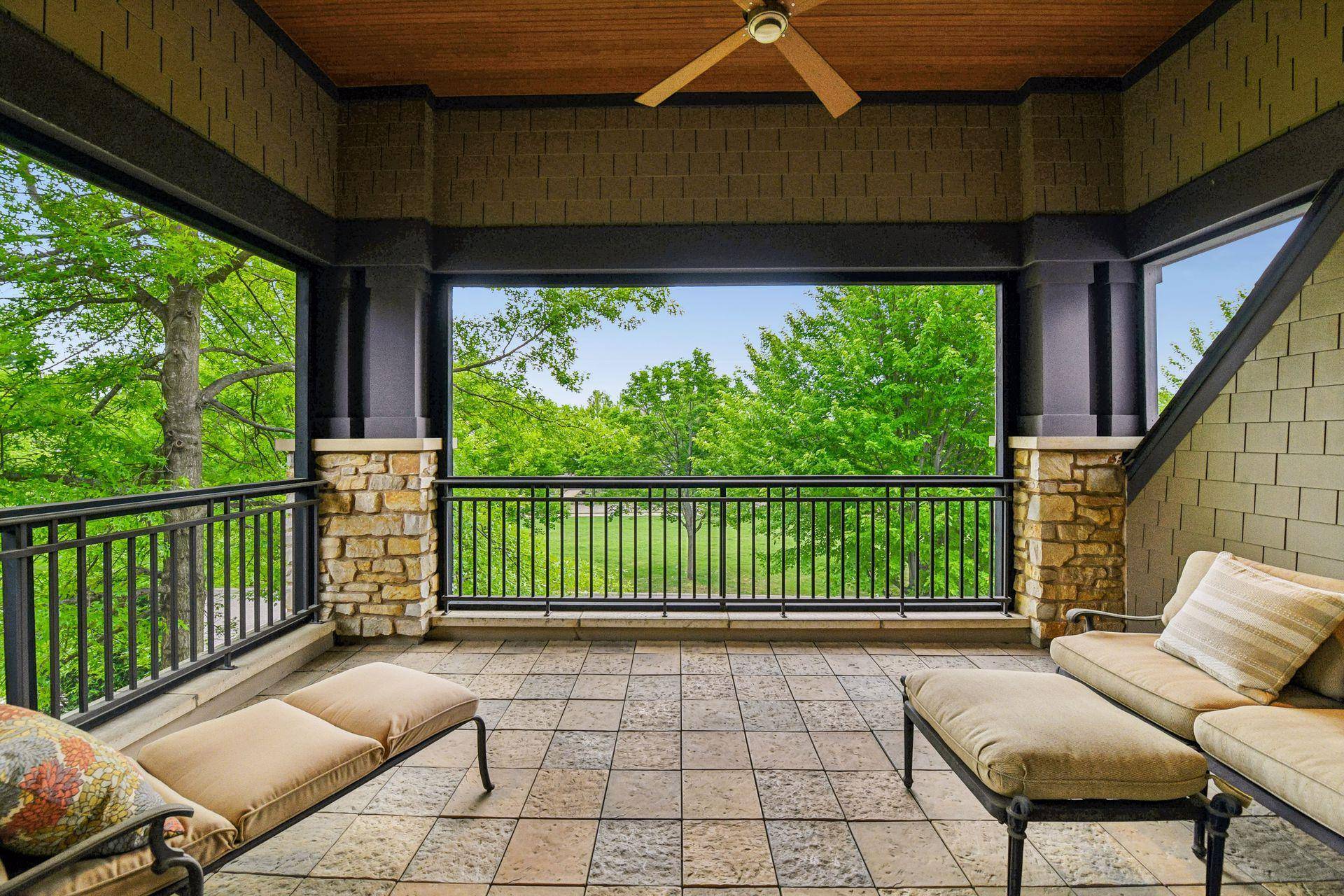 2224 Portico GN, Wayzata, MN 55391