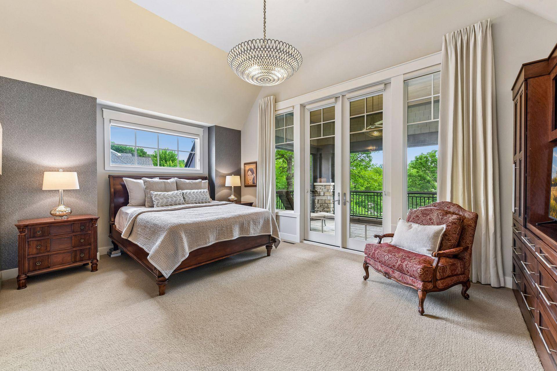 2224 Portico GN, Wayzata, MN 55391