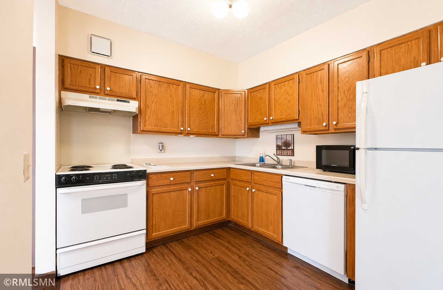 7600 Golden Valley Road #612, Golden Valley, MN 55427