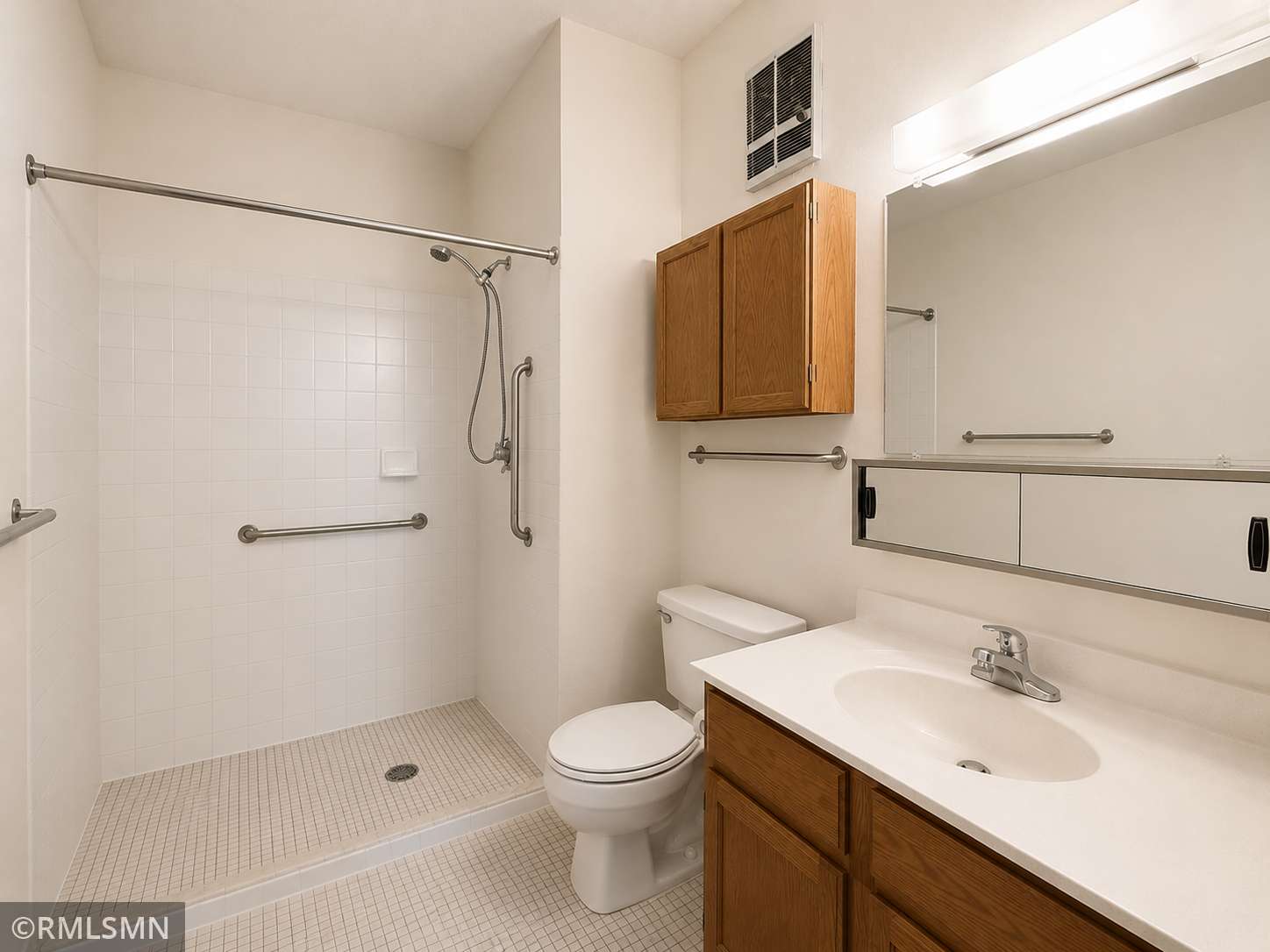 7600 Golden Valley Road #612, Golden Valley, MN 55427