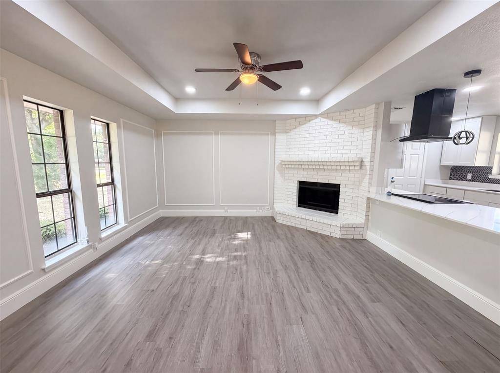 127 Jason Drive, Red Oak, TX 75154