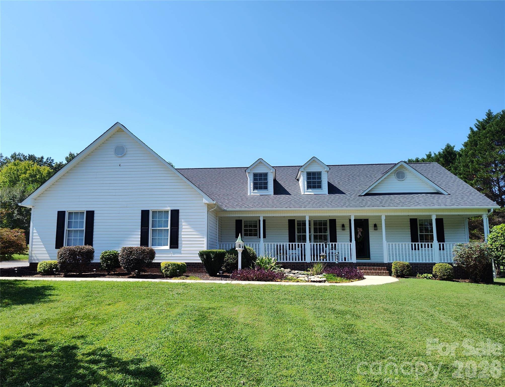 4005 Davis RD, Maiden, NC 28650