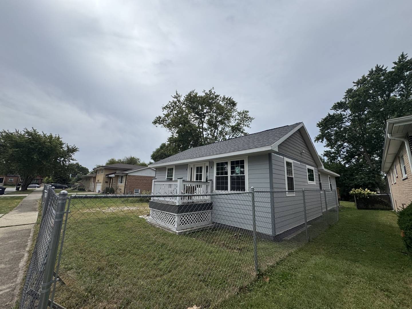9630 S Sacramento AVE, Evergreen Park, IL 60805