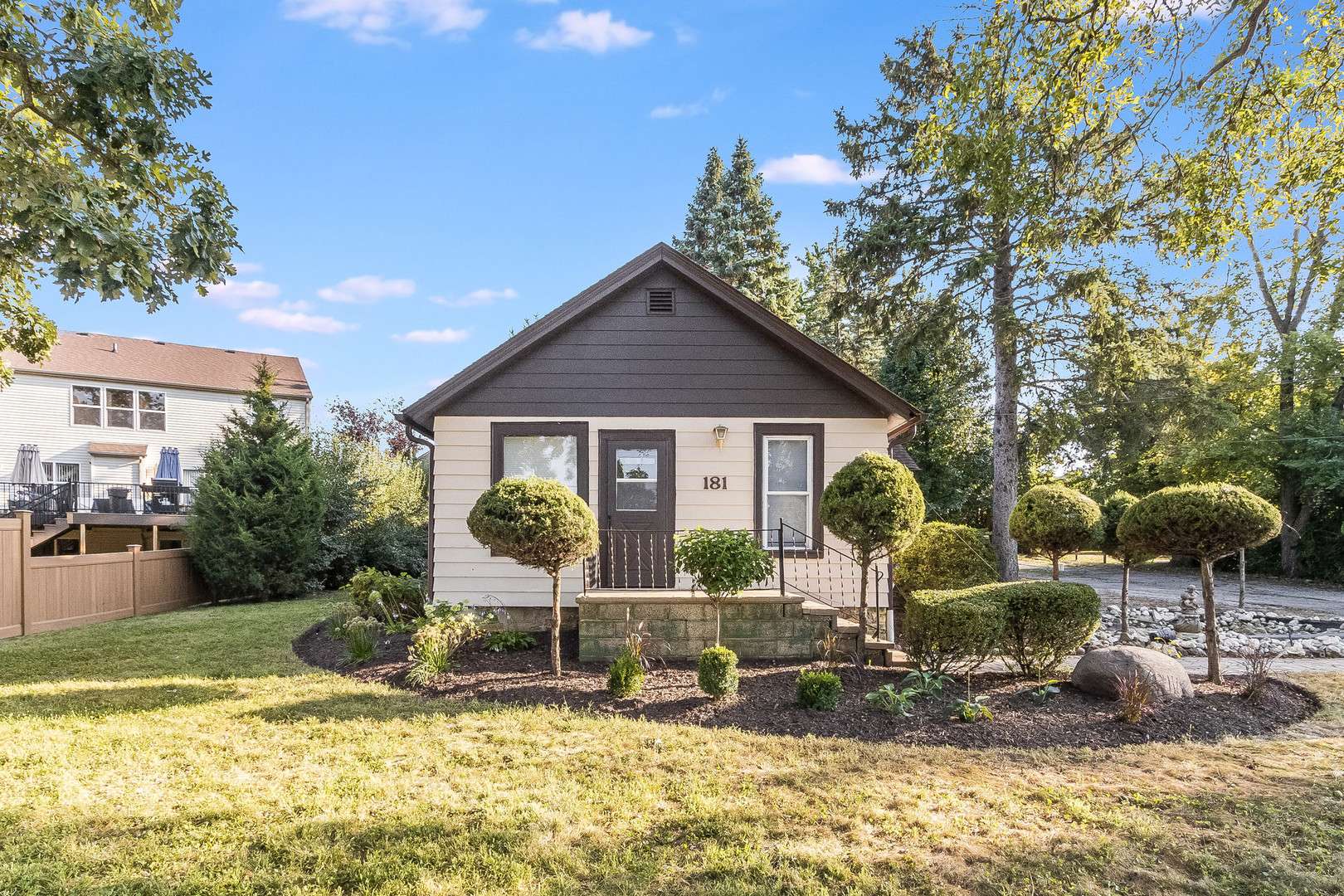 181 Montgomery RD, Montgomery, IL 60538