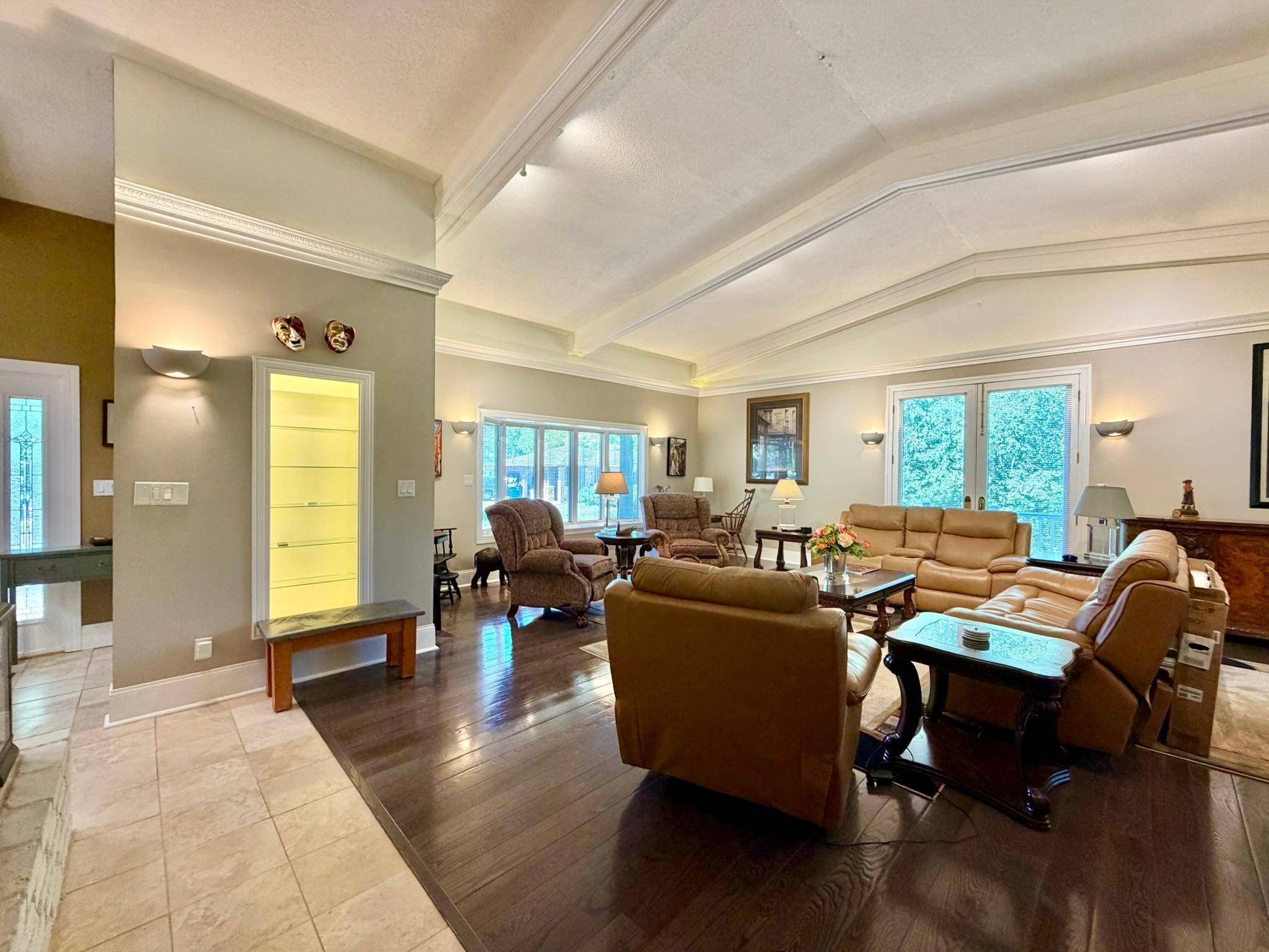 1609 Ridgewood LN, Red Wing, MN 55066