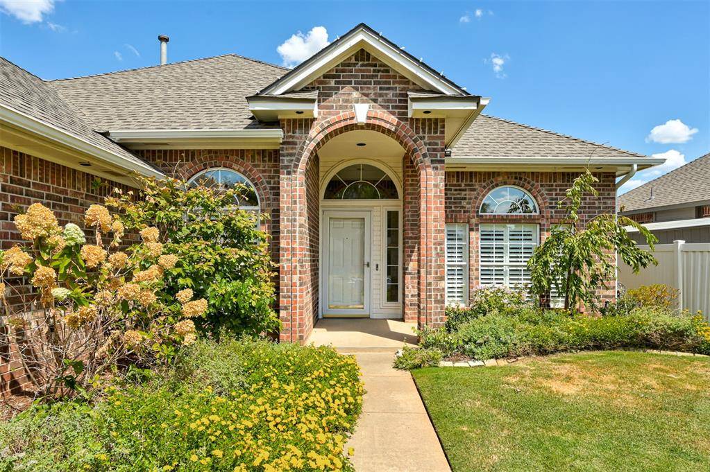 12520 Village LN, Oklahoma City, OK 73170