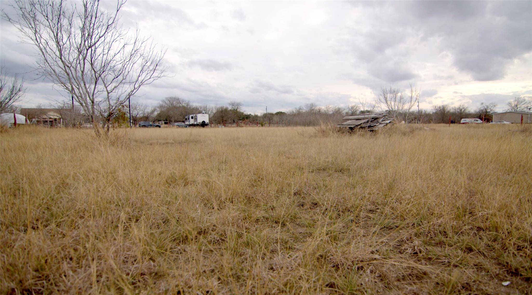 150 W Callaway CT, Lockhart, TX 78644