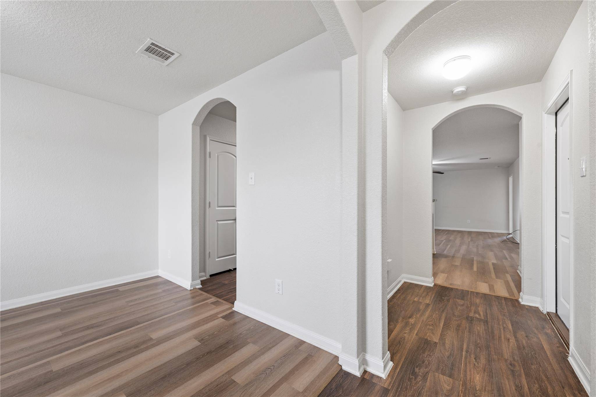 221 Koontz LOOP, Jarrell, TX 76537