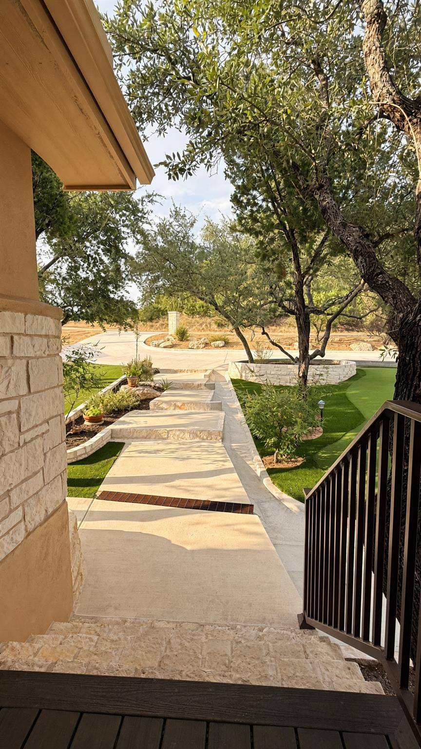 19005 White Rim TRL, Jonestown, TX 78645
