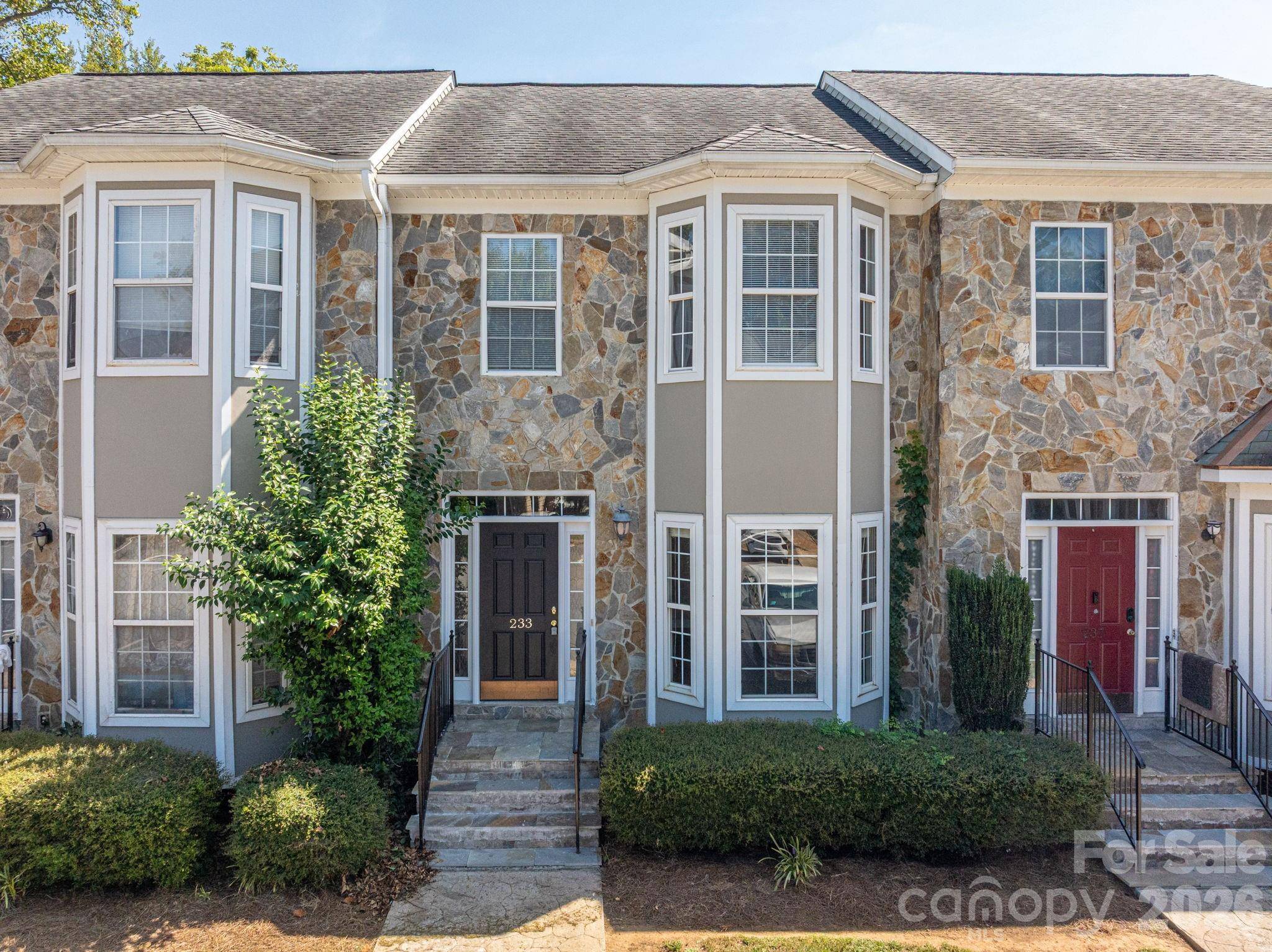 233 Southgate LN, Mount Holly, NC 28120