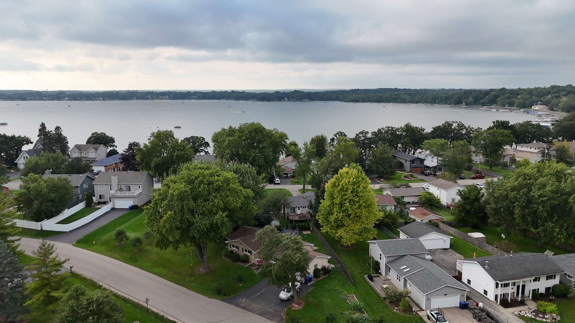 38025 N Academy DR, Lake Villa, IL 60046