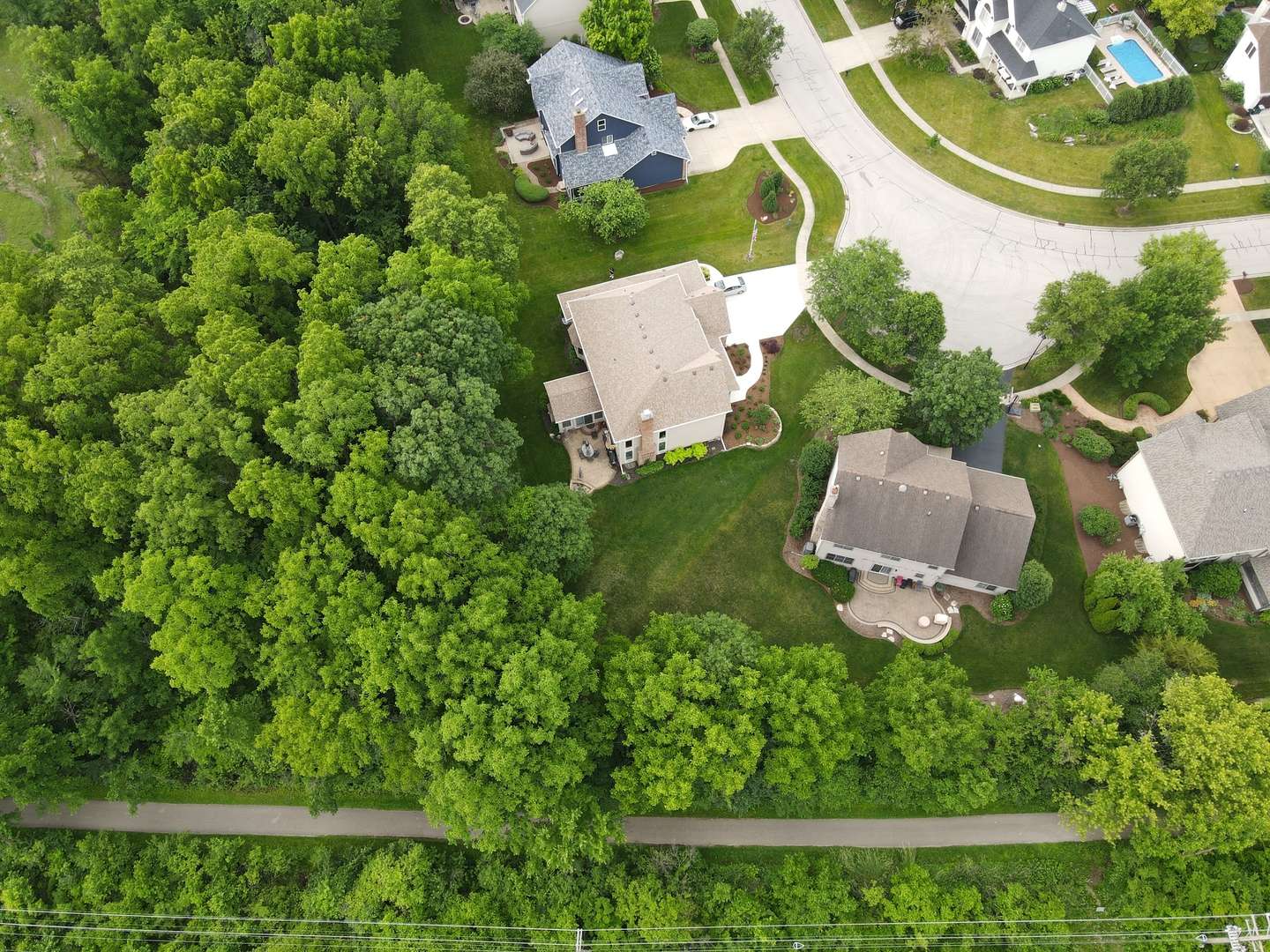 1500 Flag Day DR, Batavia, IL 60510