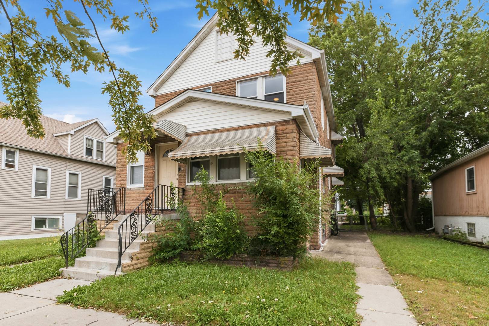 1226 Circle AVE, Forest Park, IL 60130