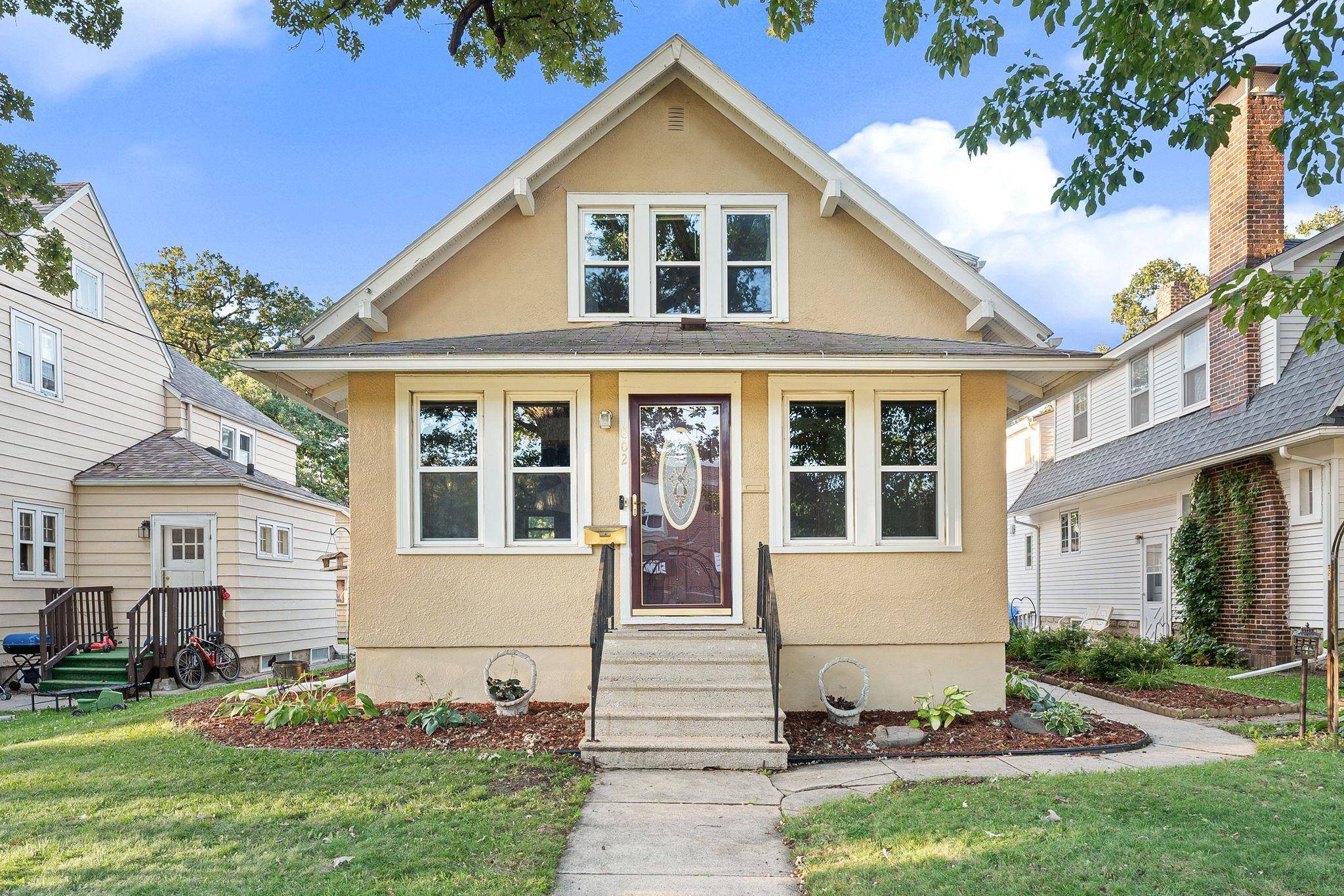 802 8th AVE NW, Austin, MN 55912