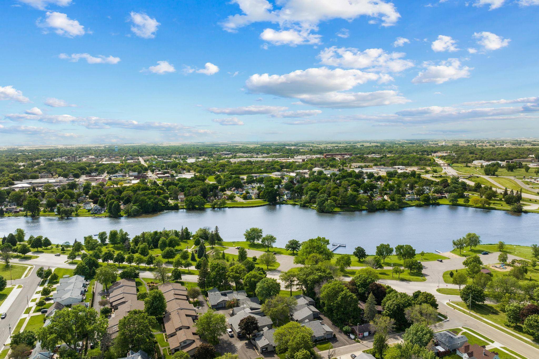 400 Oakland PL NE #9, Austin, MN 55912