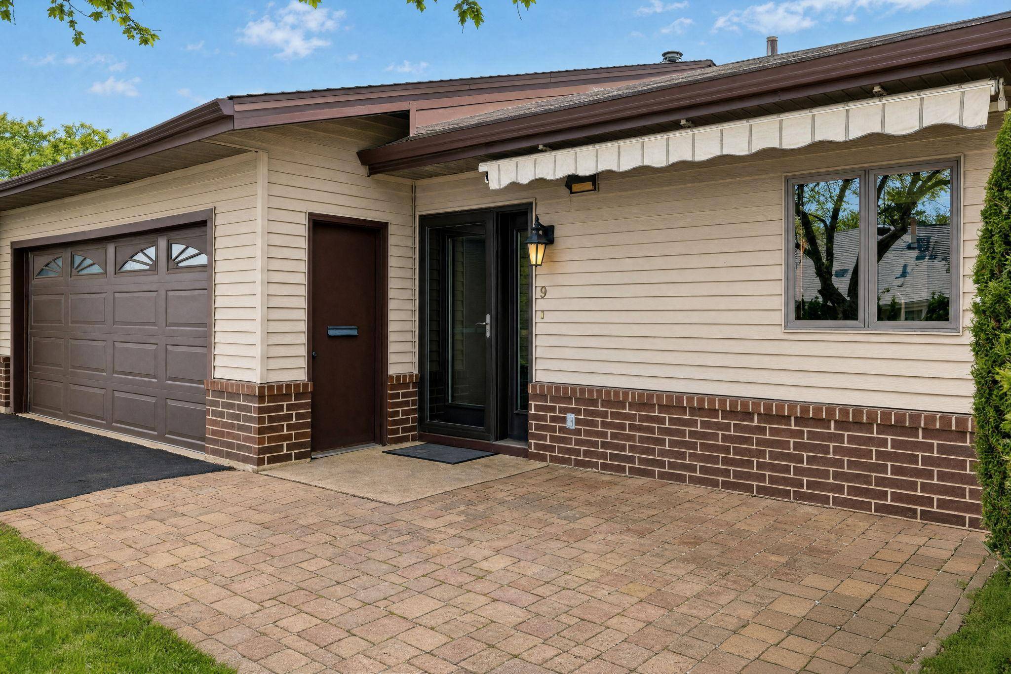 400 Oakland PL NE #9, Austin, MN 55912